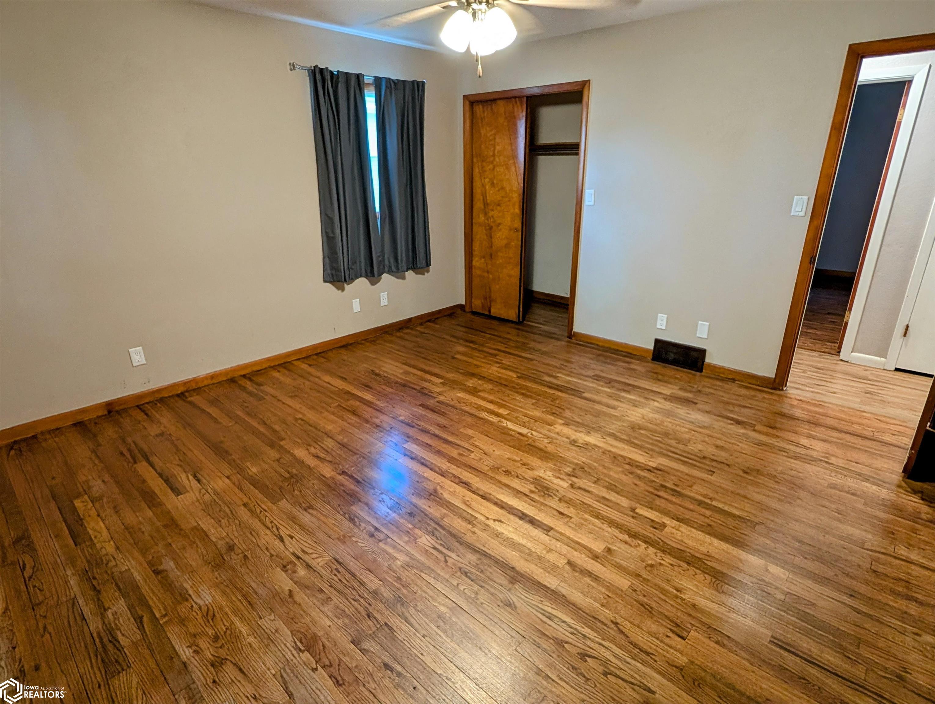 2704 S Central Avenue, Burlington, Iowa image 13