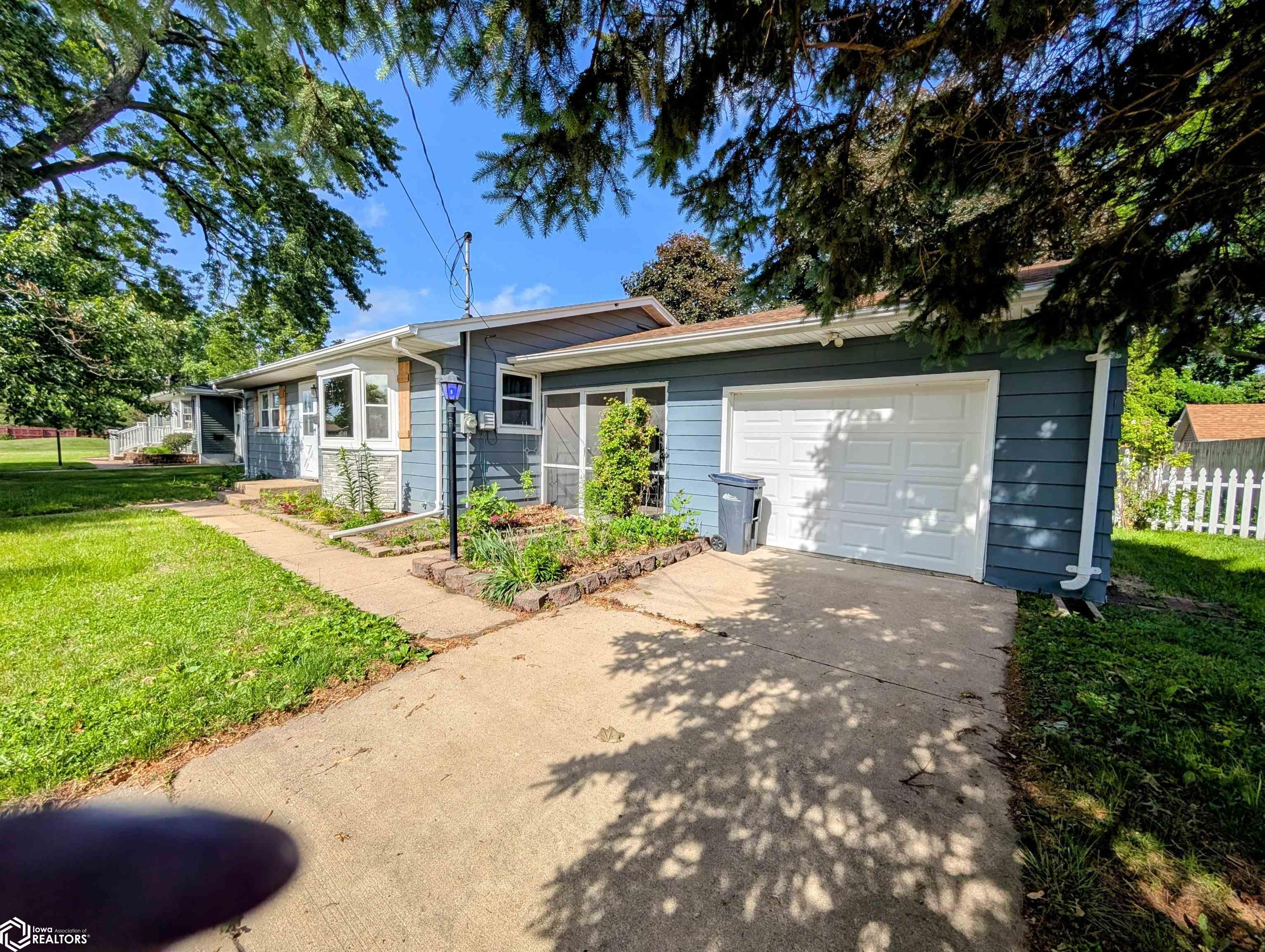2704 S Central Avenue, Burlington, Iowa image 34
