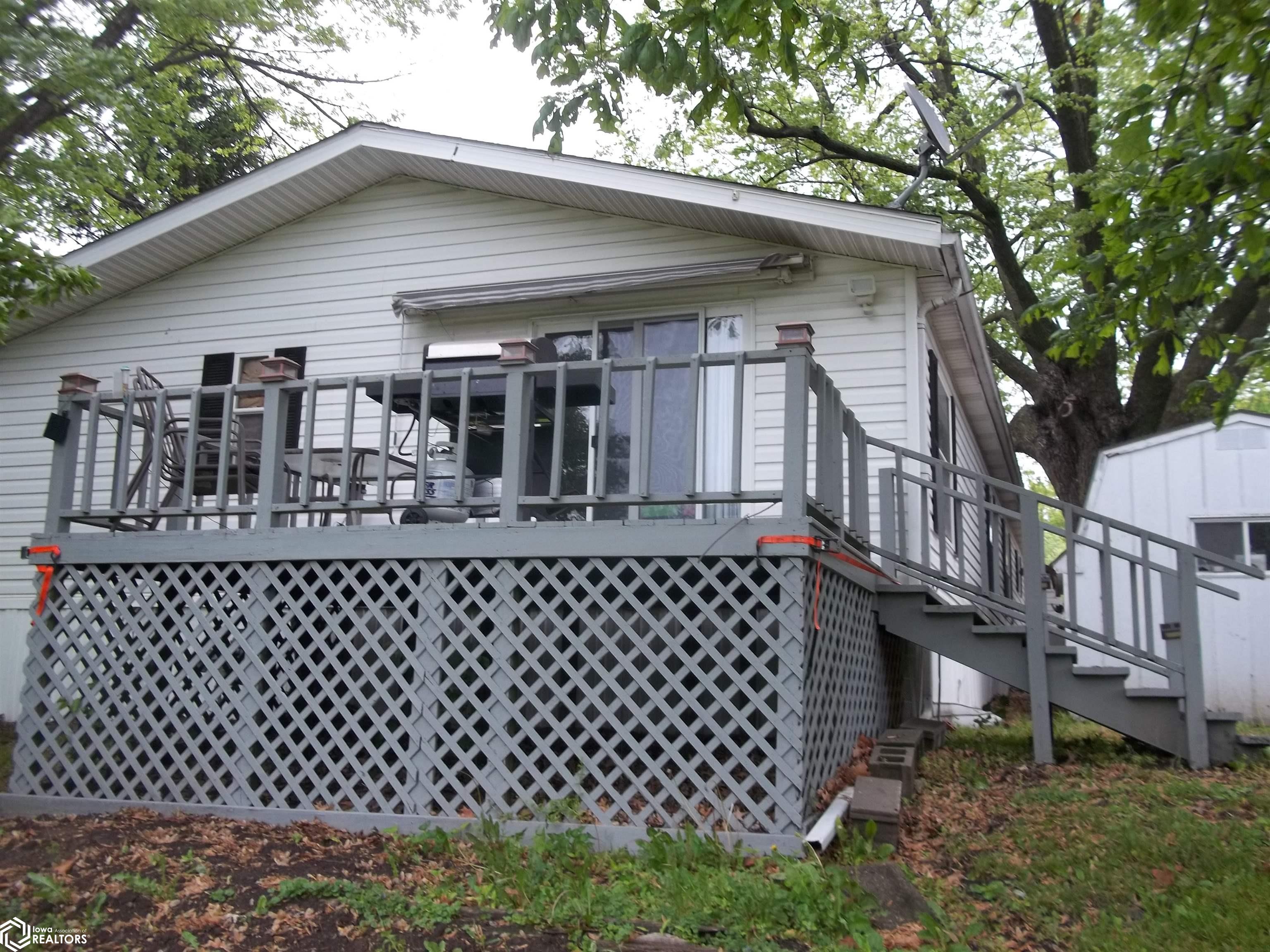 821 Quiet Harbor, Creston, Iowa image 2