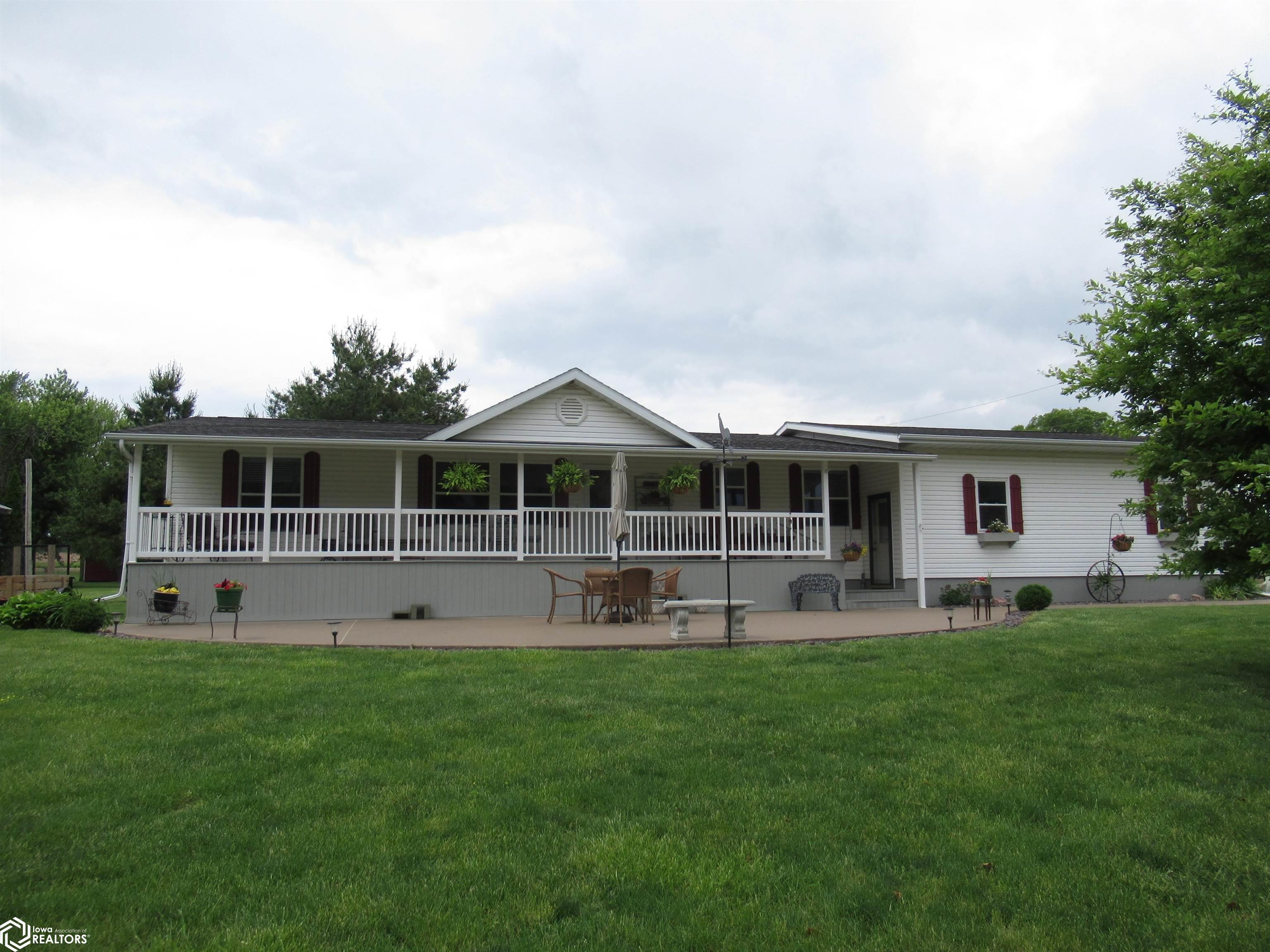 106 S 10th Street, Montrose, Iowa image 2