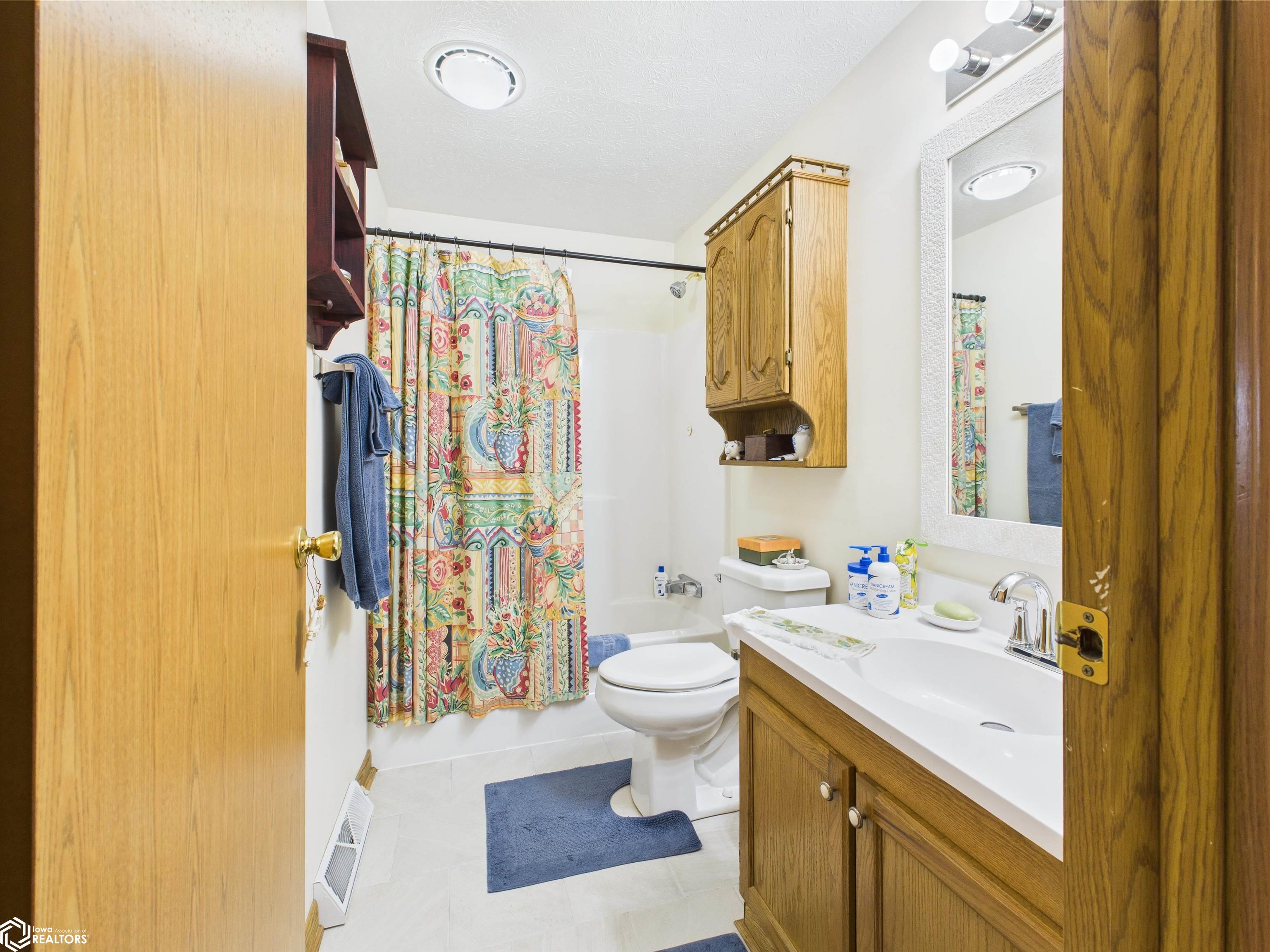 106 S 10th Street, Montrose, Iowa image 22