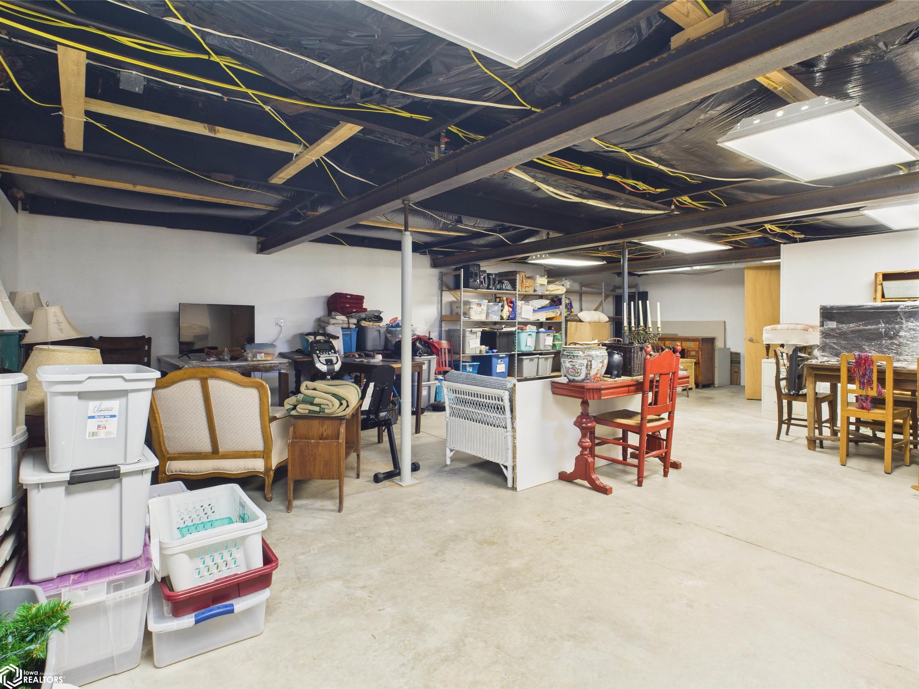 106 S 10th Street, Montrose, Iowa image 30