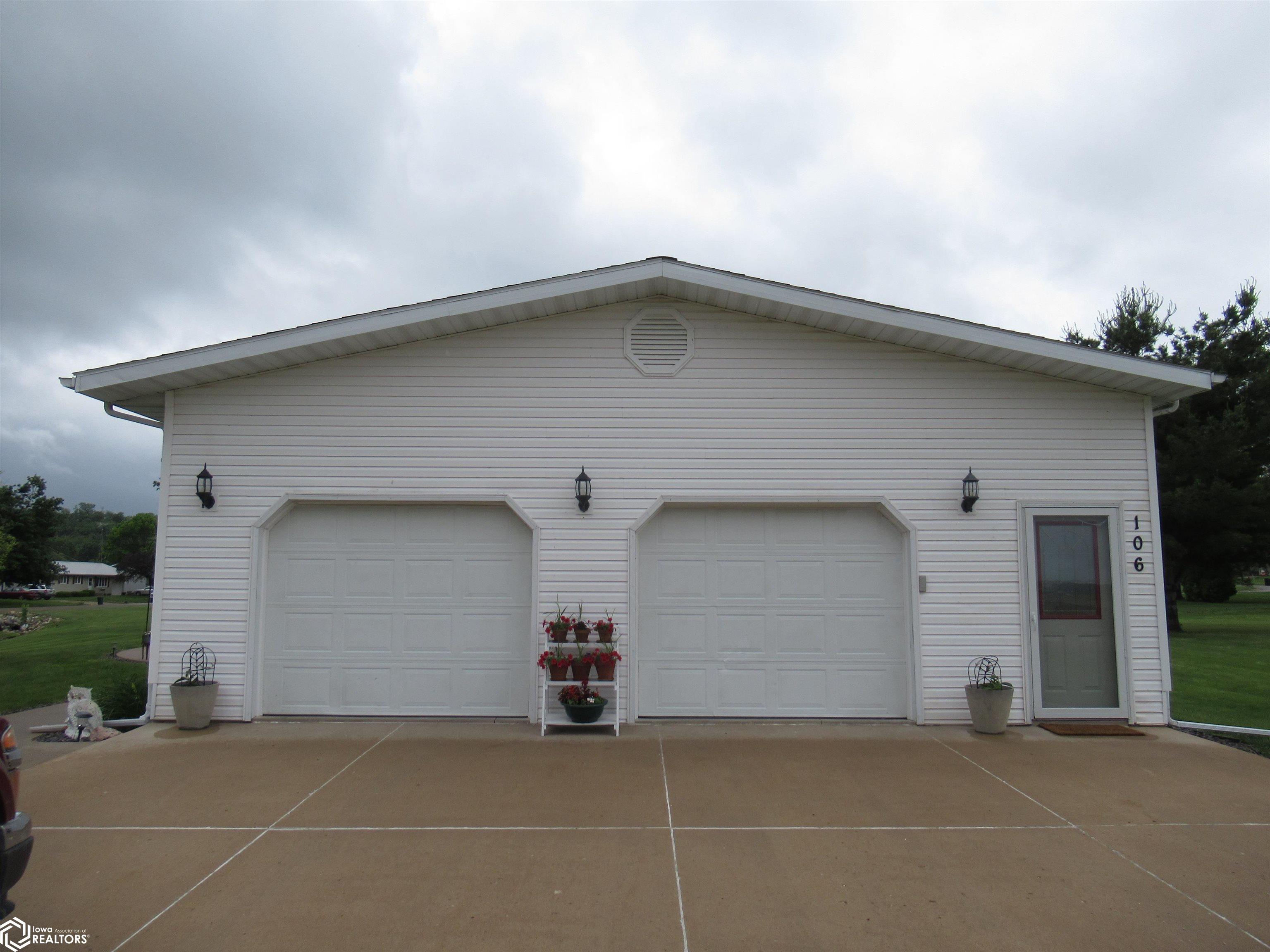 106 S 10th Street, Montrose, Iowa image 41
