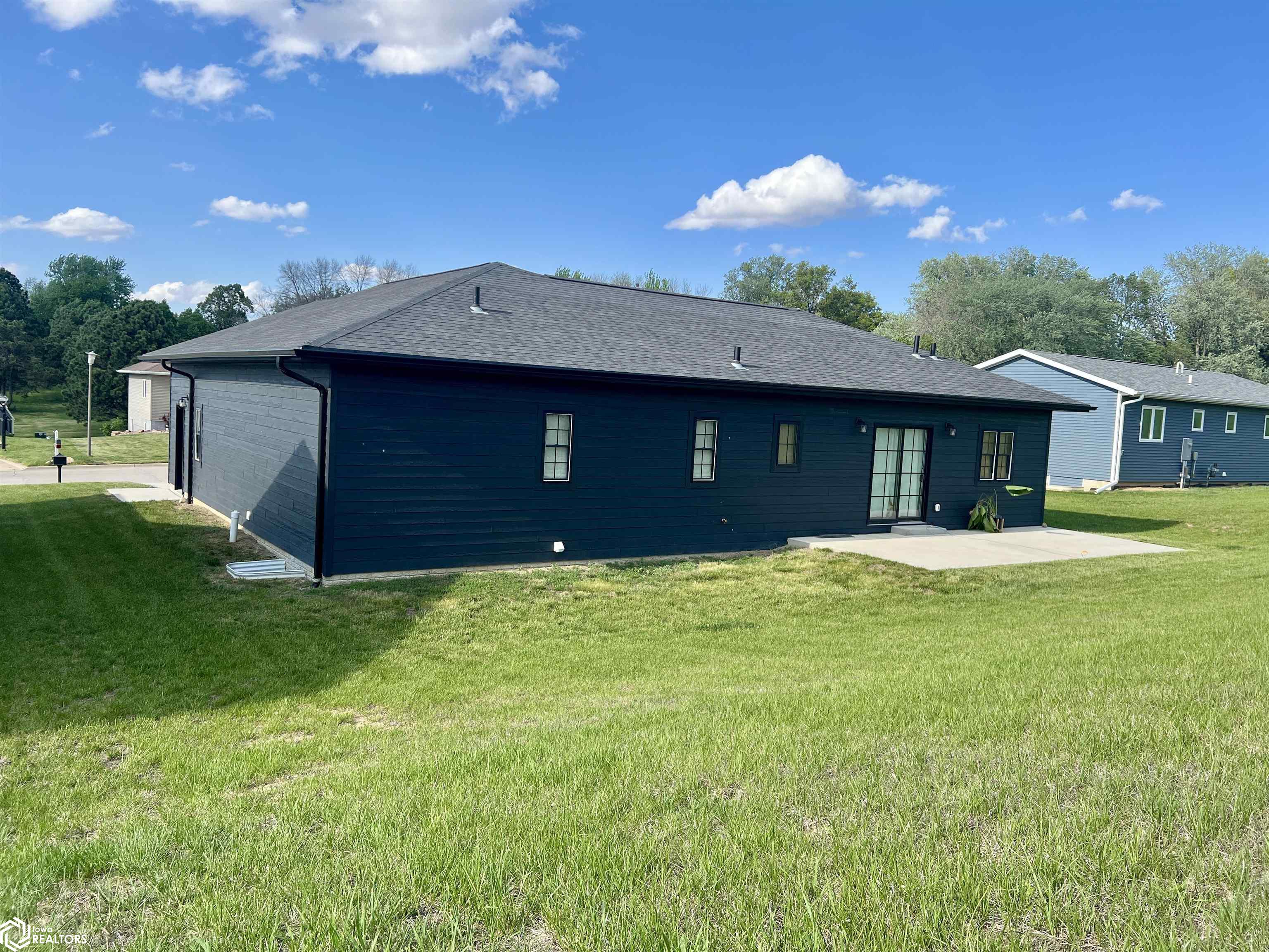 905 Pleasant Drive, Manning, Iowa image 33