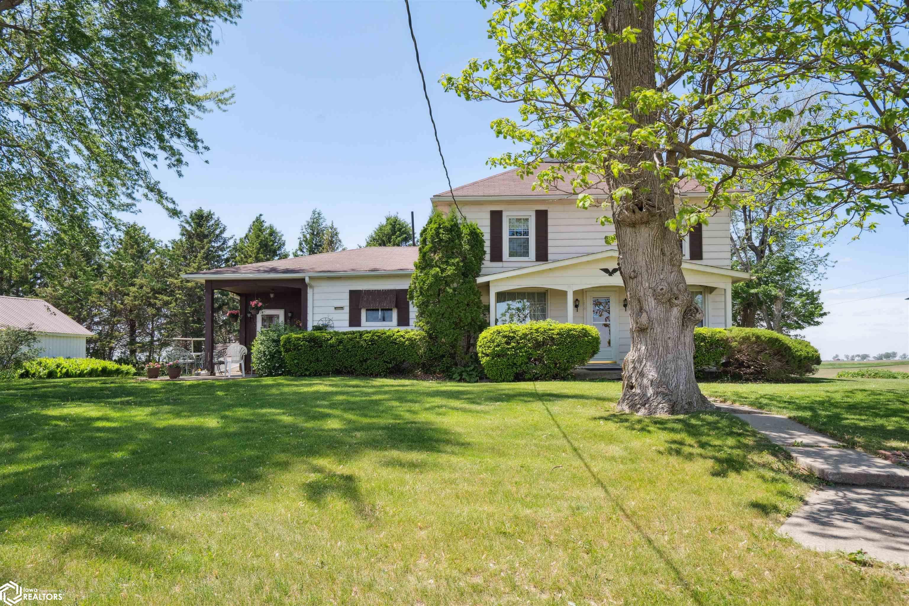 926 330th Avenue, Grinnell, Iowa image 2