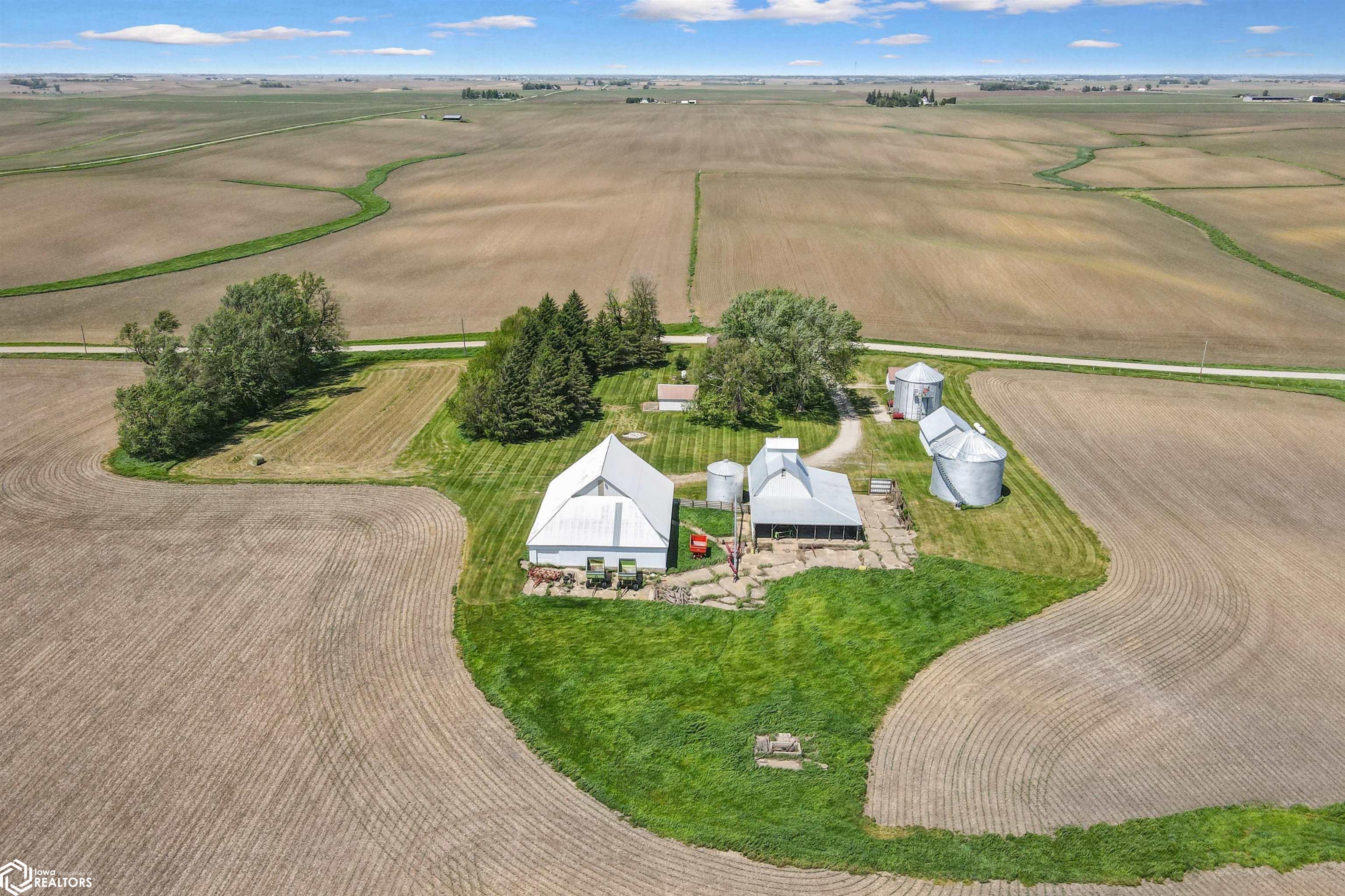 926 330th Avenue, Grinnell, Iowa image 3