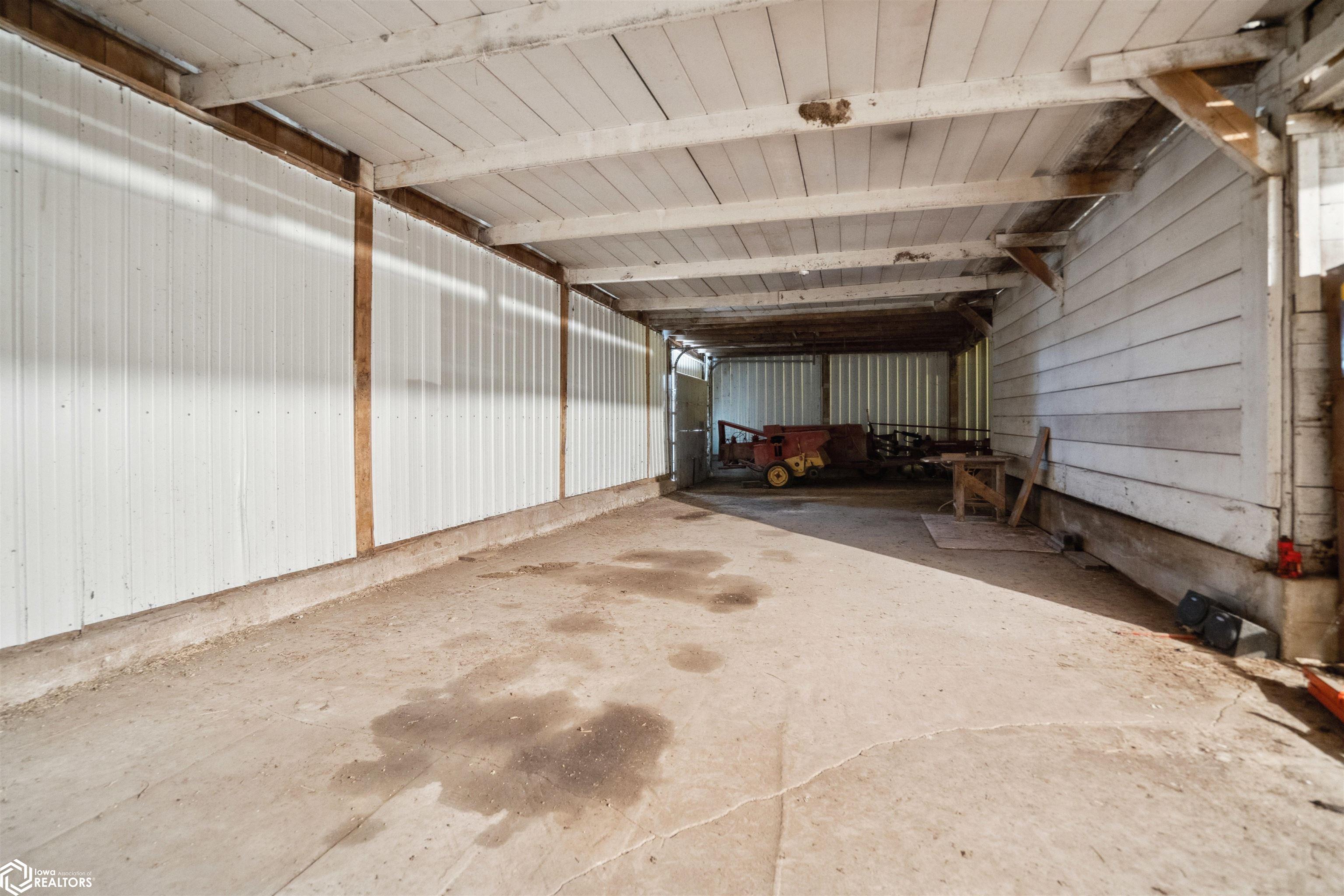 926 330th Avenue, Grinnell, Iowa image 7