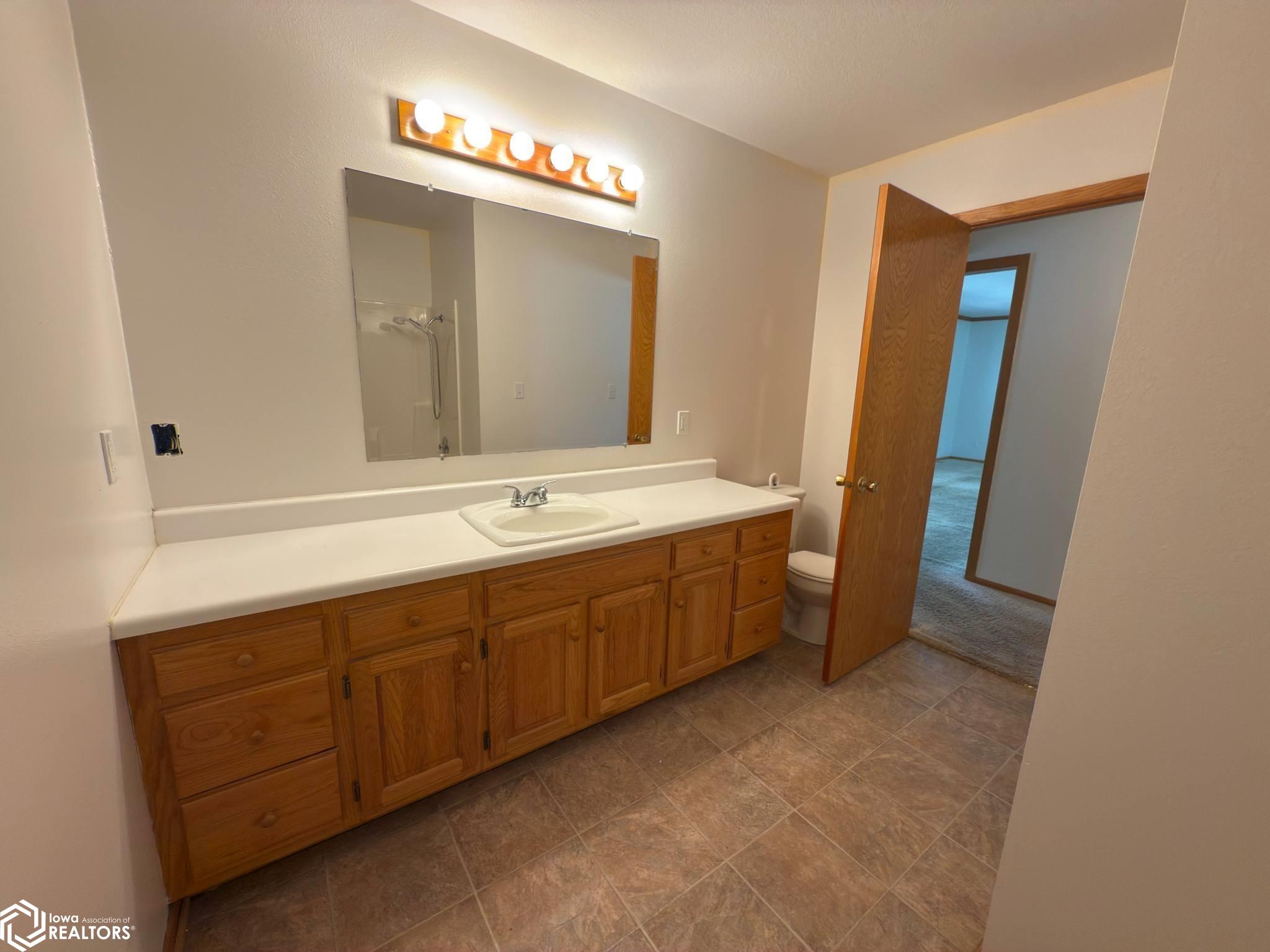 404 W De Voe Street, Creston, Iowa image 11