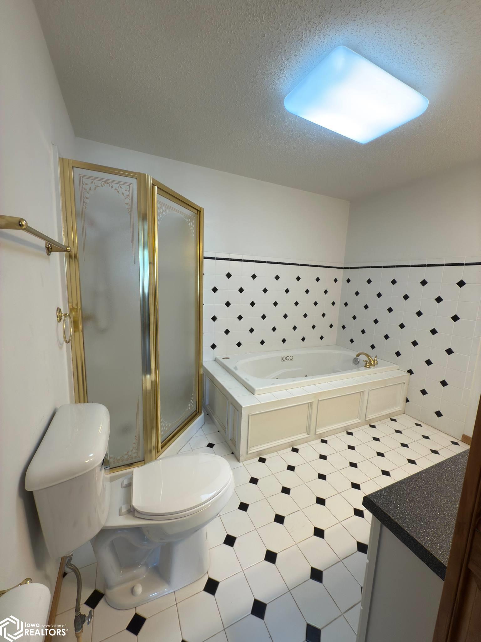 404 W De Voe Street, Creston, Iowa image 17