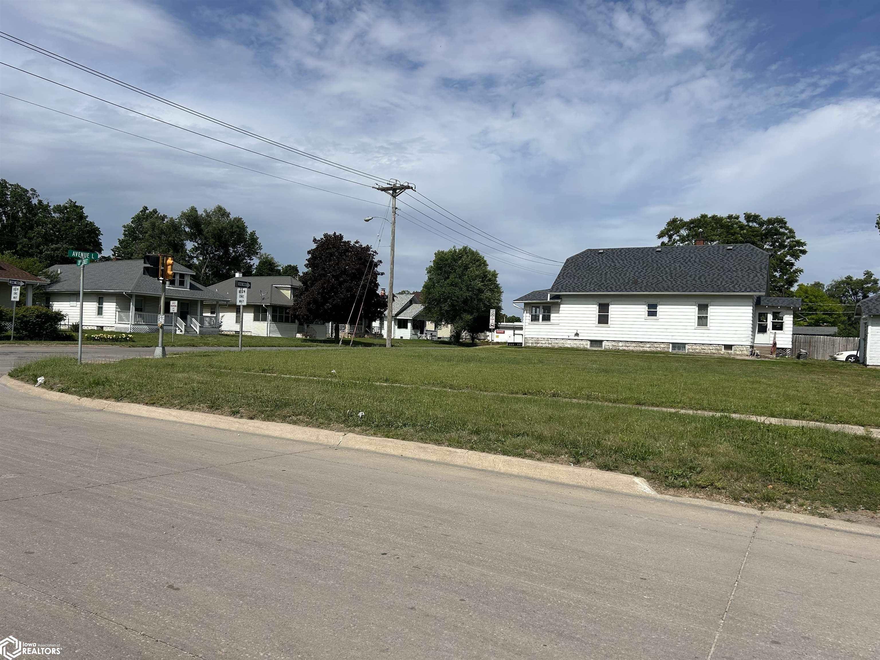 1924 Avenue L, Fort Madison, Iowa image 2