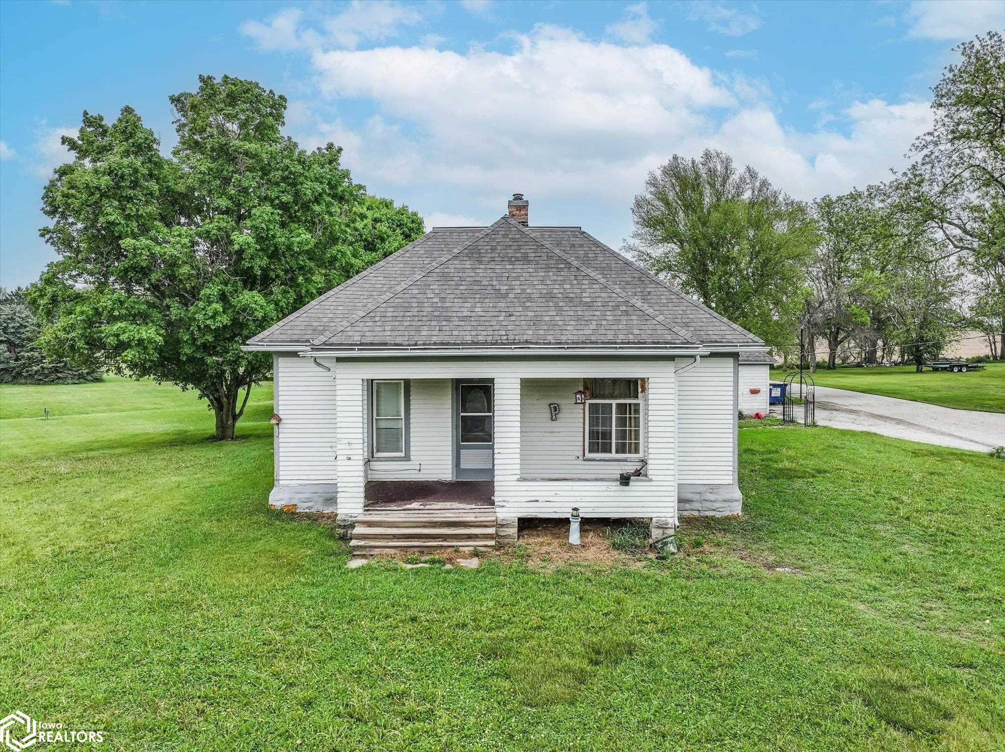 400 8th Avenue, Defiance, Iowa image 1
