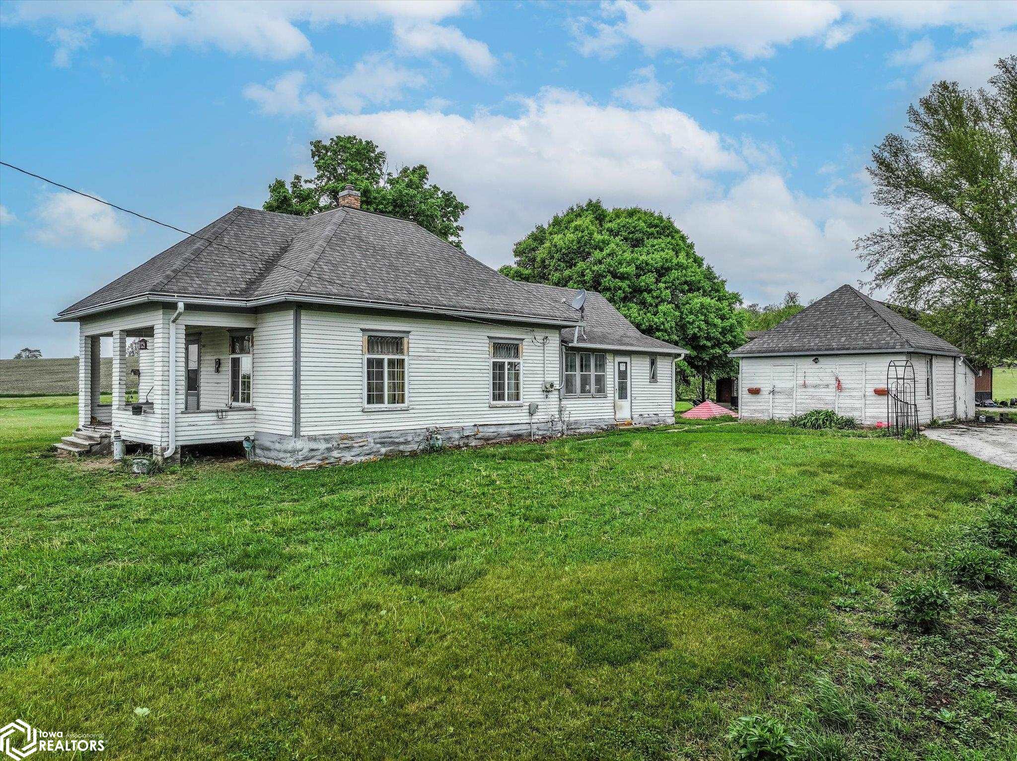 400 8th Avenue, Defiance, Iowa image 2
