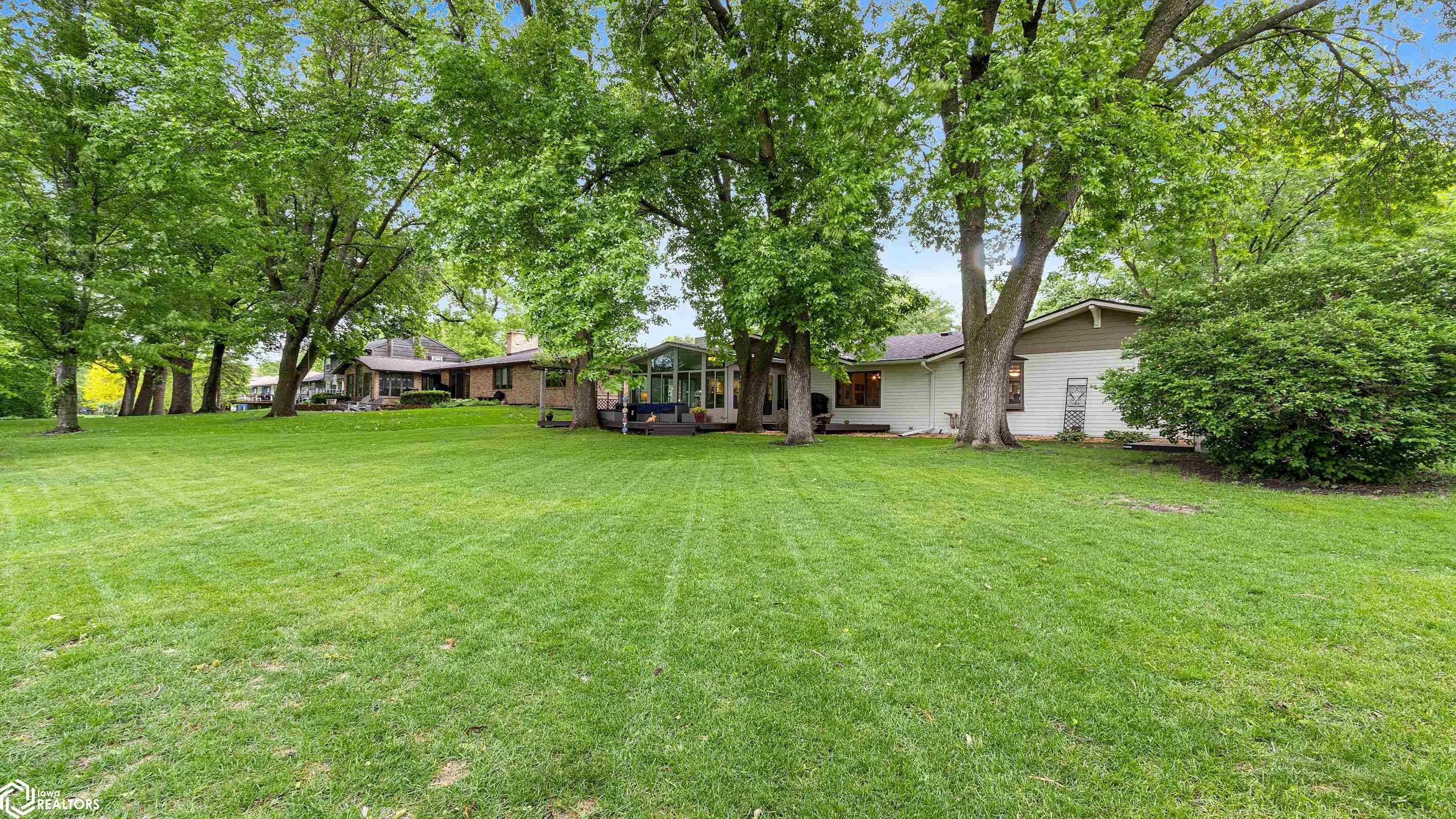 15 Country Club Pl, Clear Lake, Iowa image 40