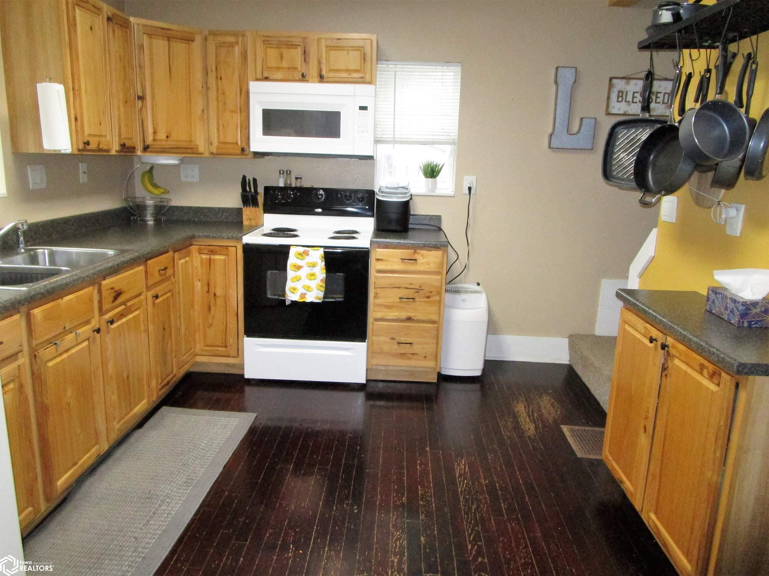 1403 College Avenue, Iowa Falls, Iowa image 7