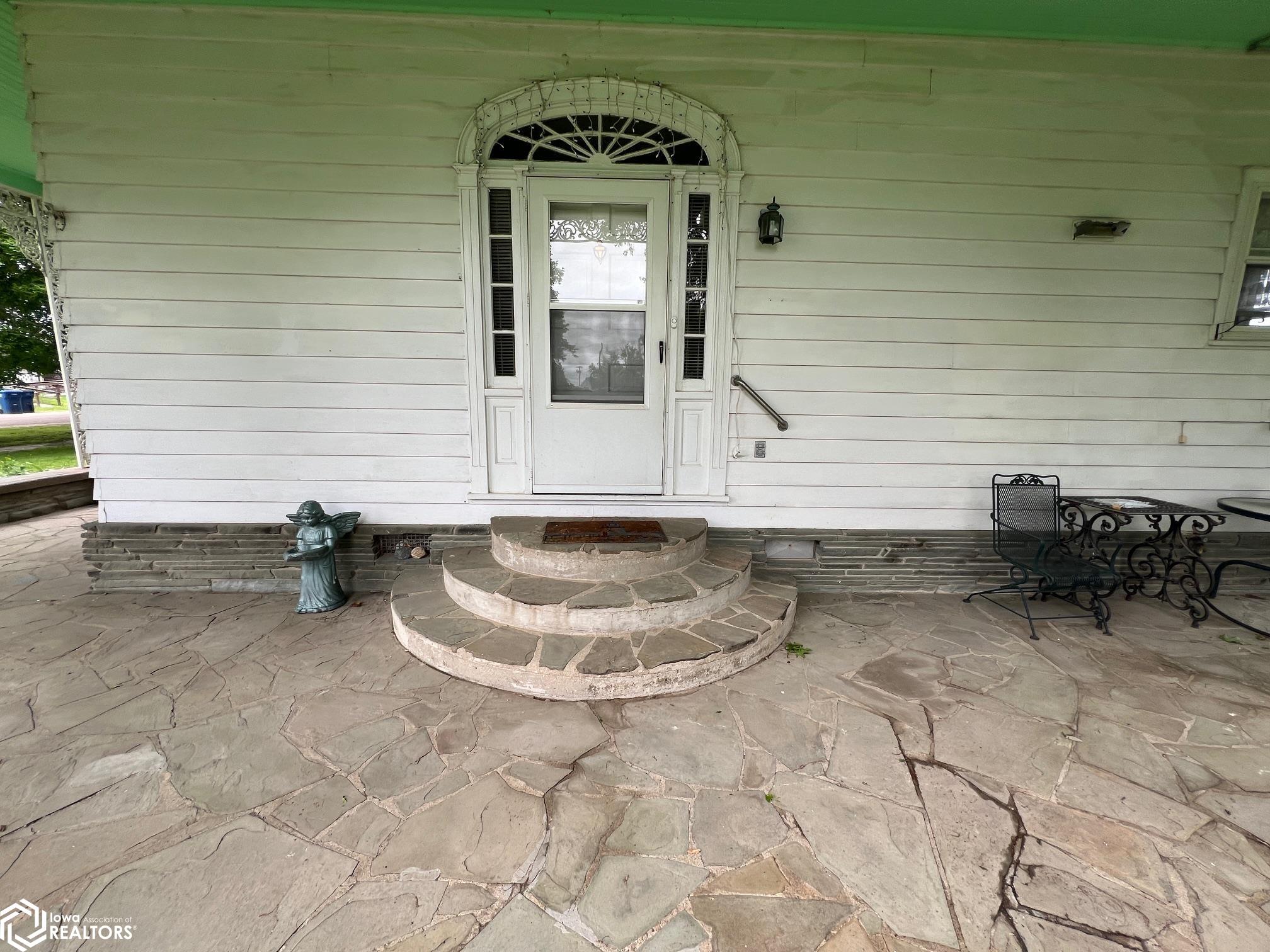 423 S Mary St, Stronghurst, Illinois image 4