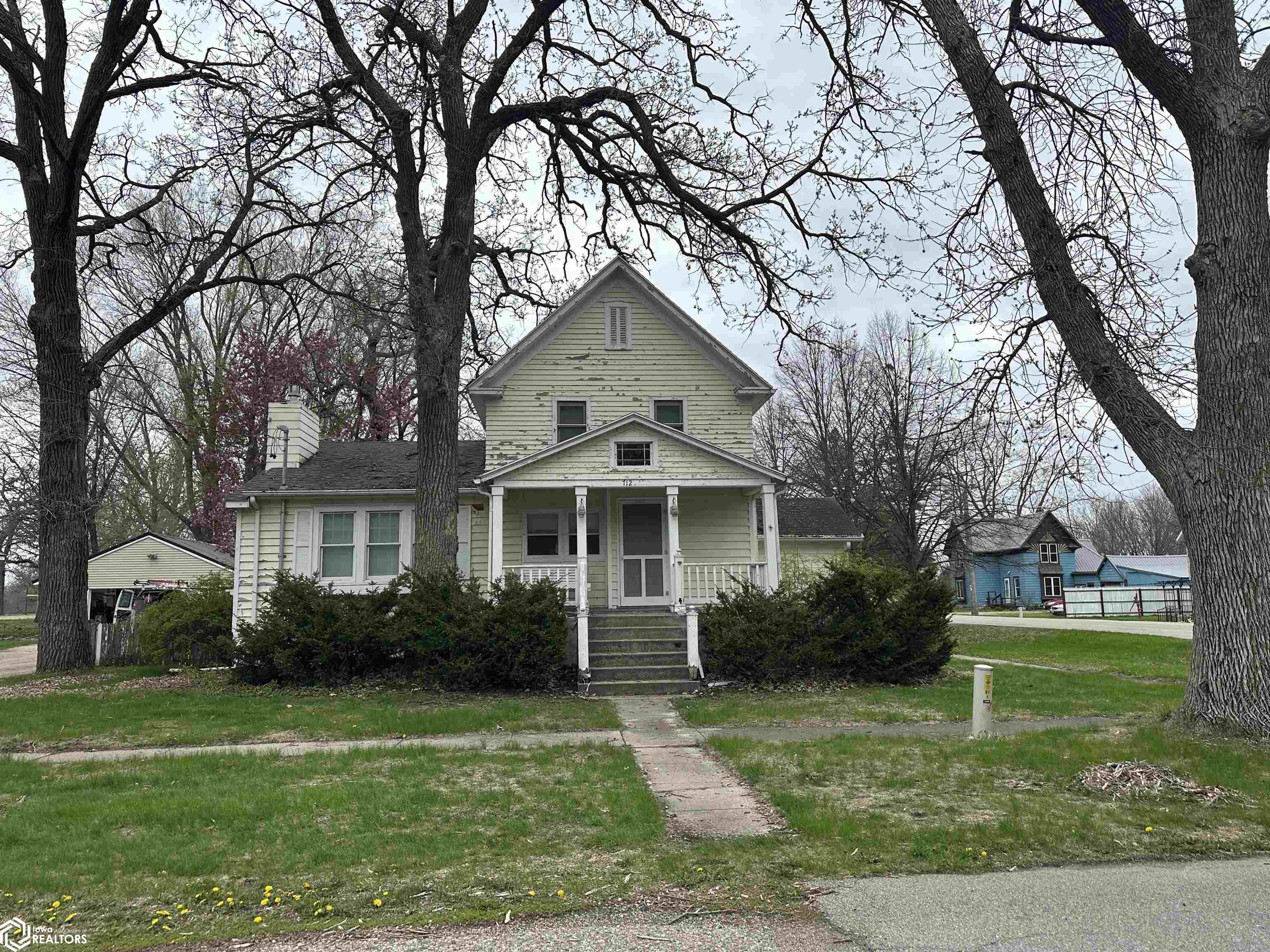 712 College St, Plymouth, Iowa image 1