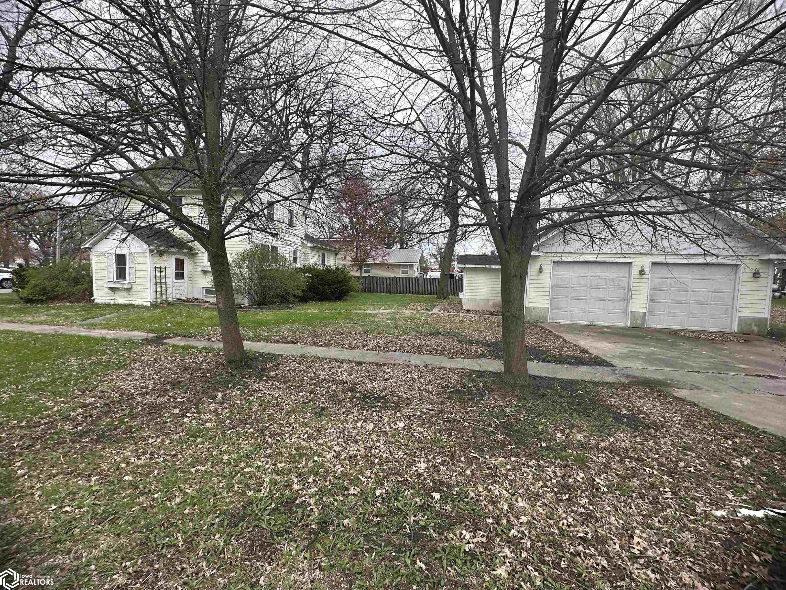 712 College St, Plymouth, Iowa image 2
