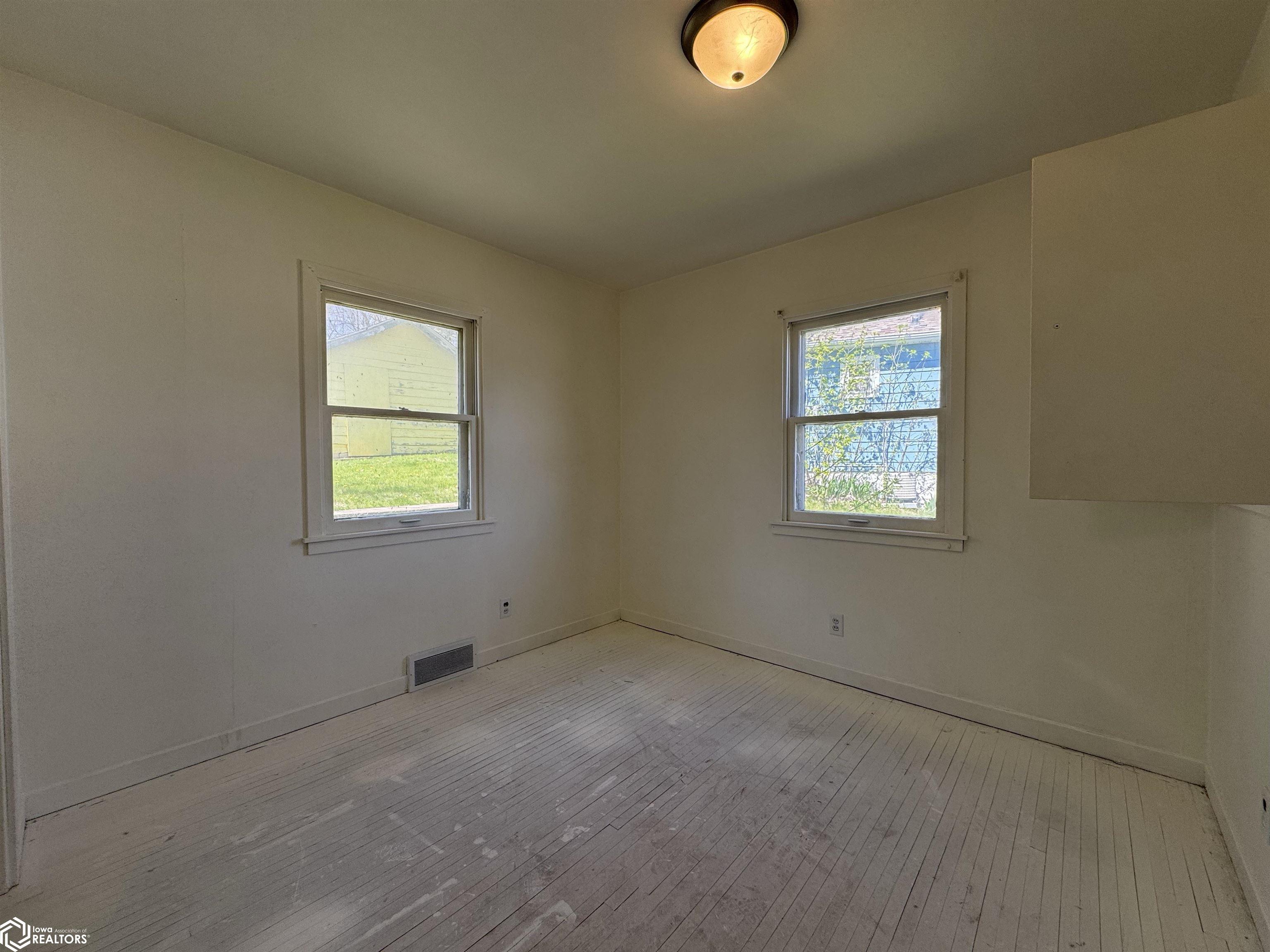 128 7th Avenue, Clear Lake, Iowa image 11