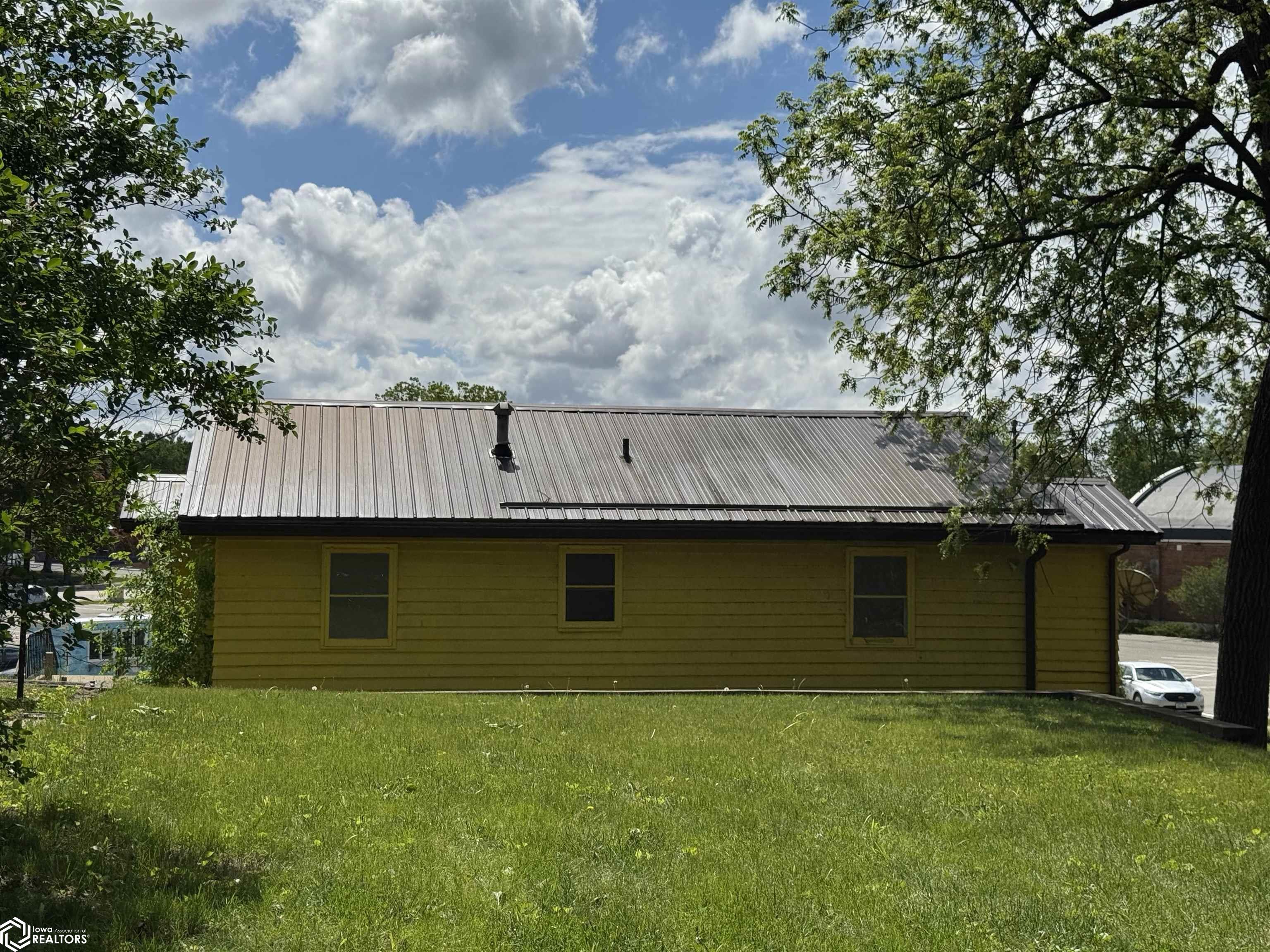 128 7th Avenue, Clear Lake, Iowa image 19