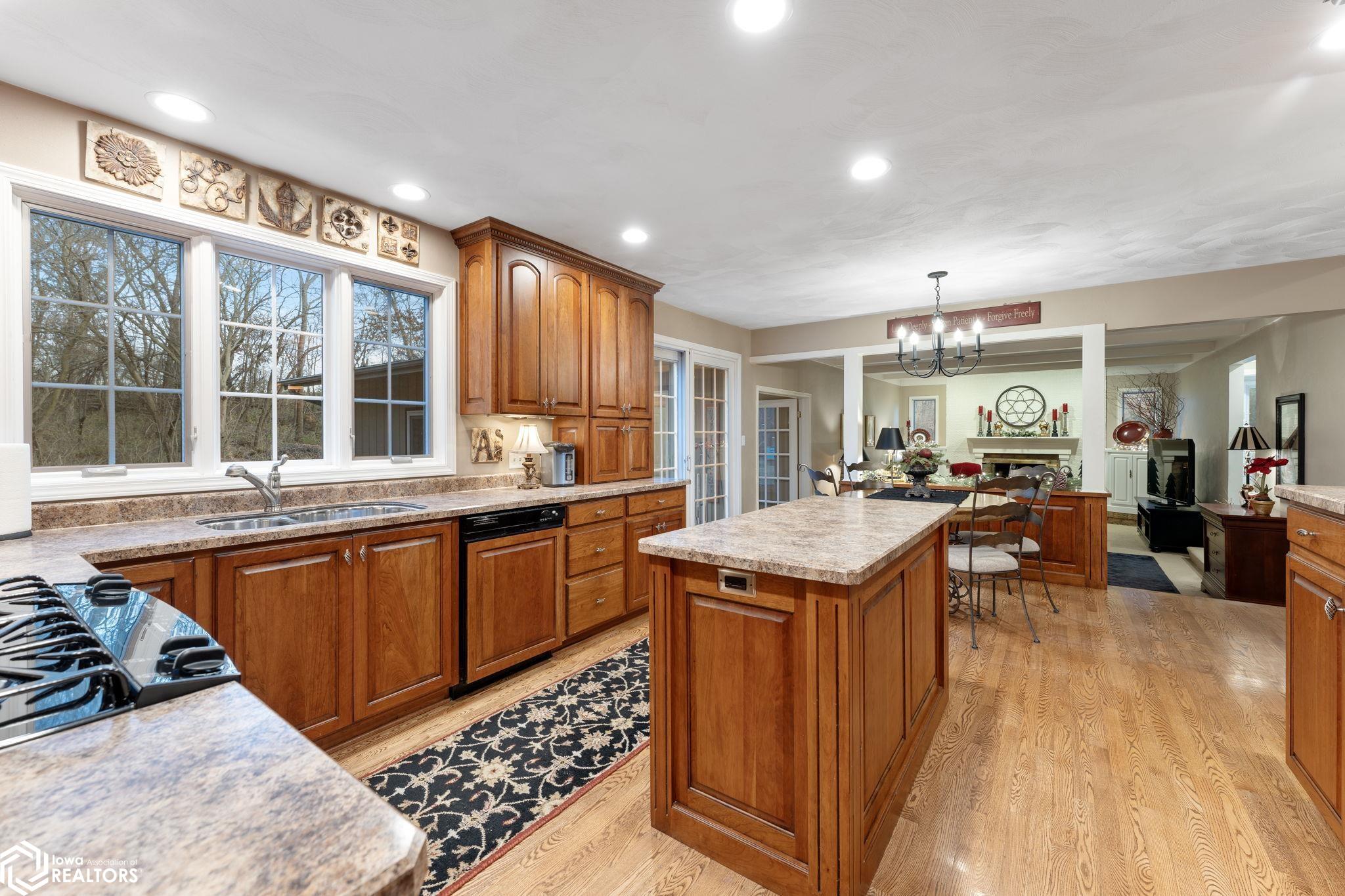 120 Golf View Lane, Washington, Iowa image 16
