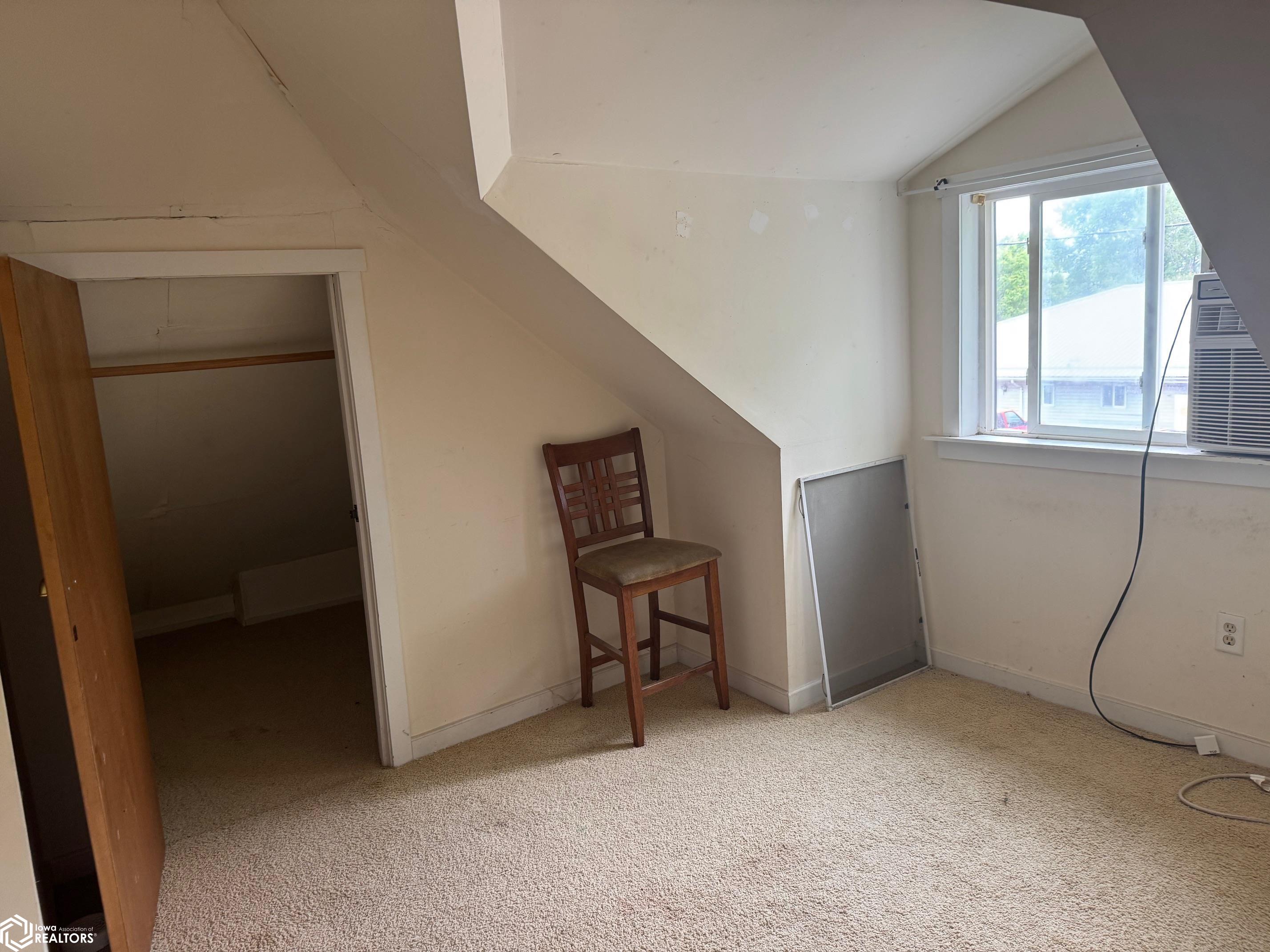 614 W Jackson Avenue, Fairfield, Iowa image 14