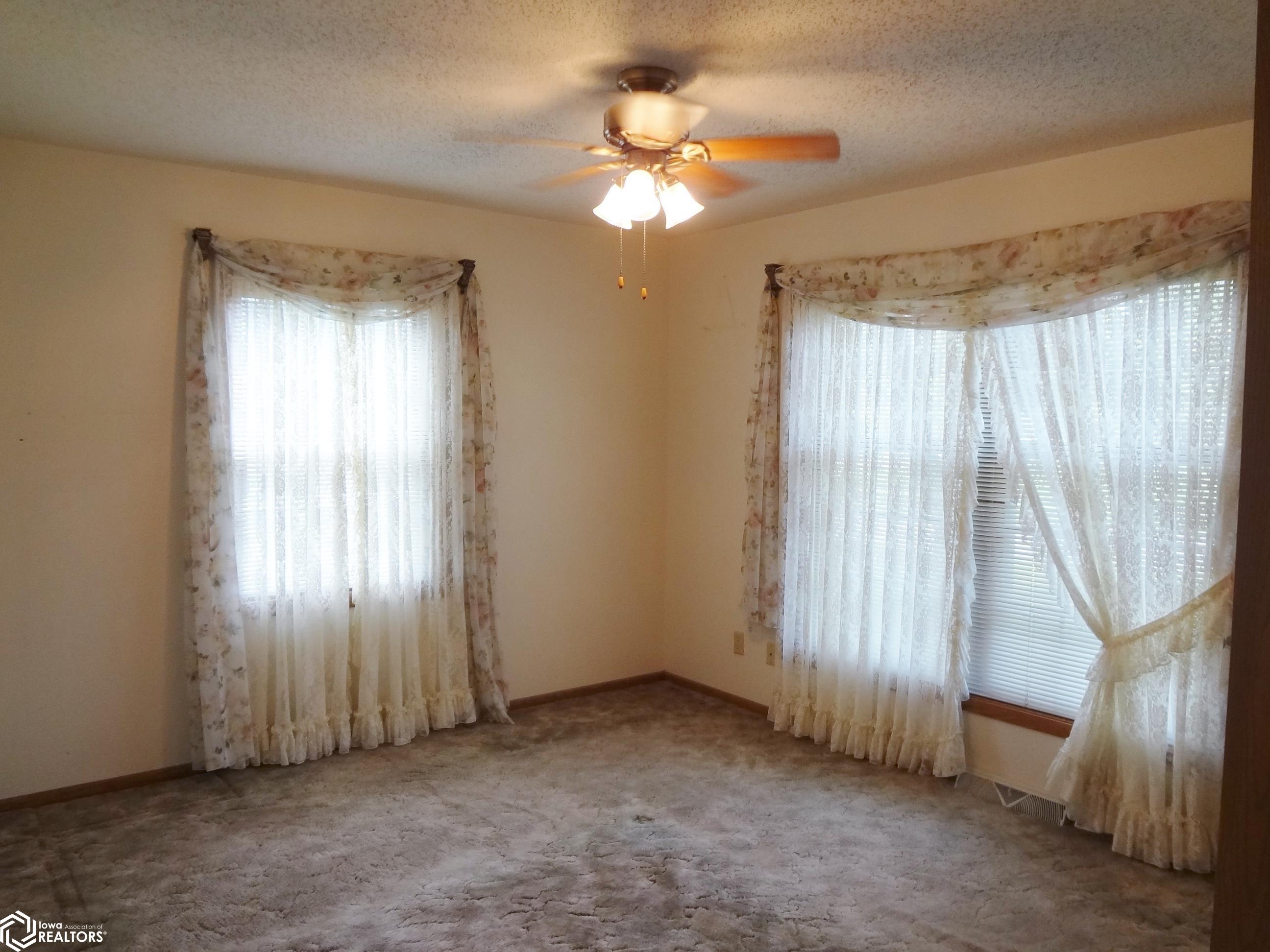 209 W Clark Street, Clarinda, Iowa image 19