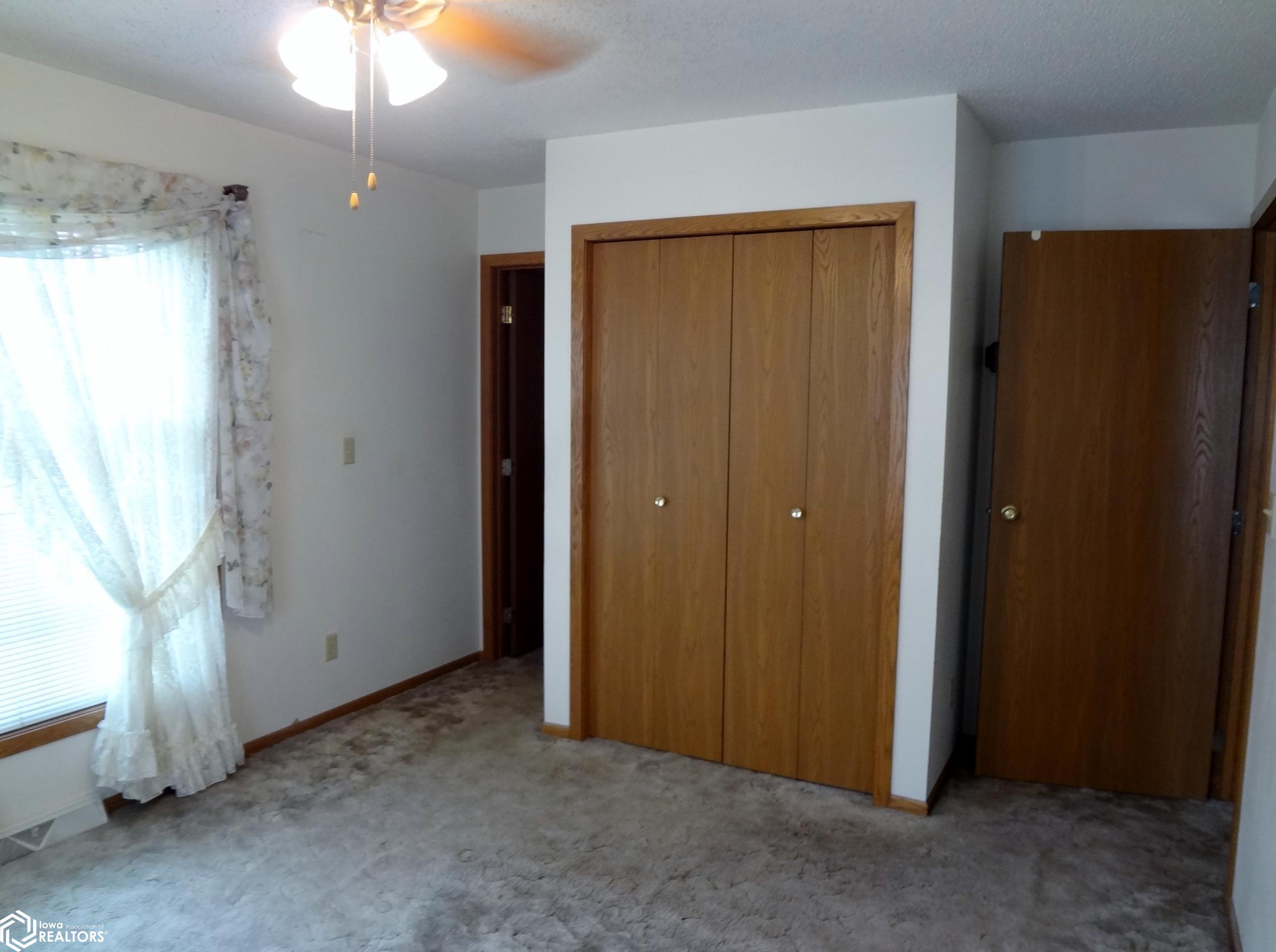 209 W Clark Street, Clarinda, Iowa image 21