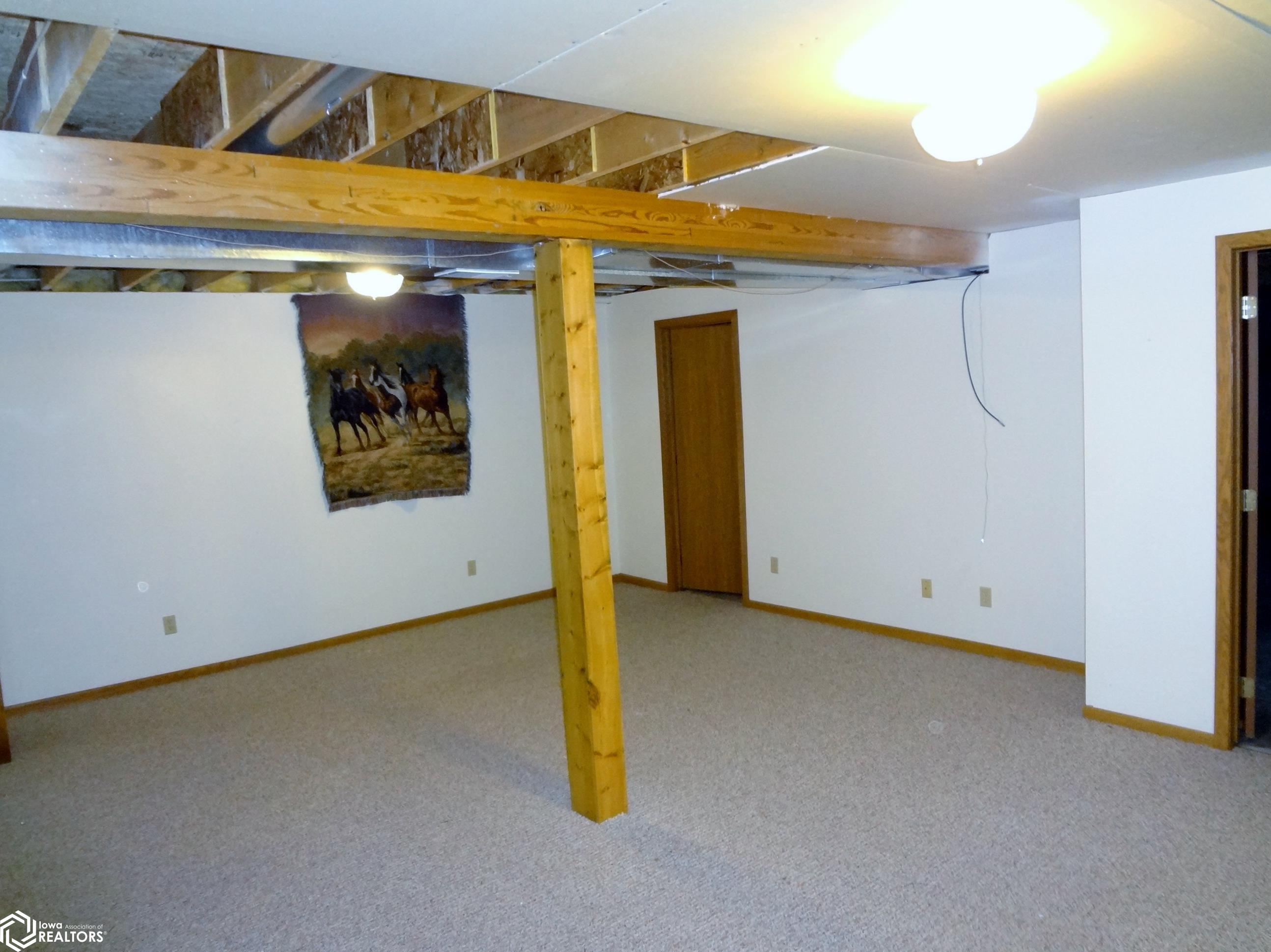 209 W Clark Street, Clarinda, Iowa image 29