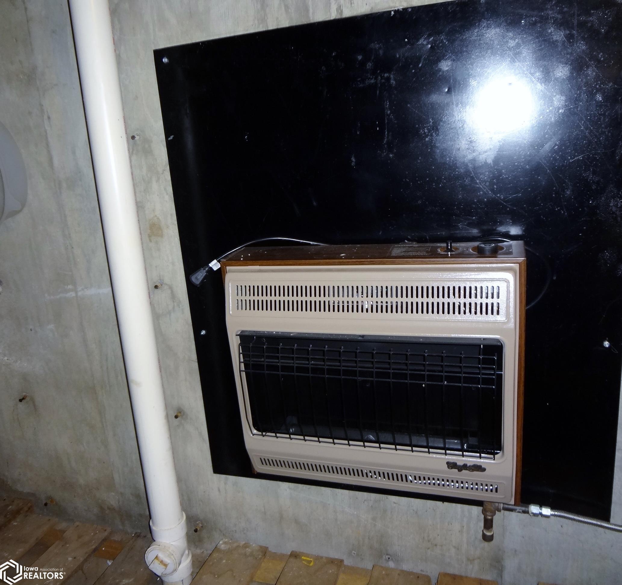 209 W Clark Street, Clarinda, Iowa image 36