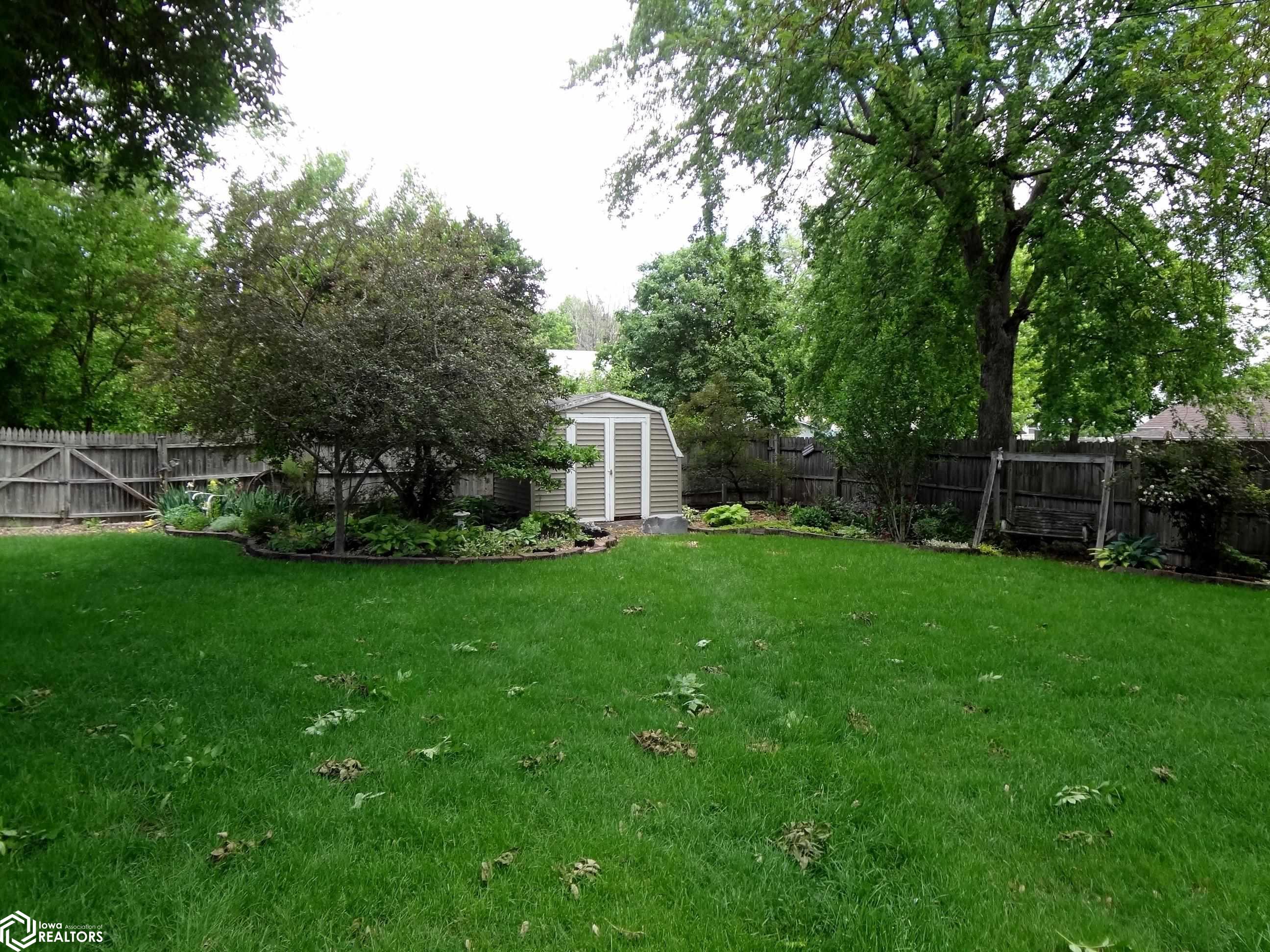 209 W Clark Street, Clarinda, Iowa image 47