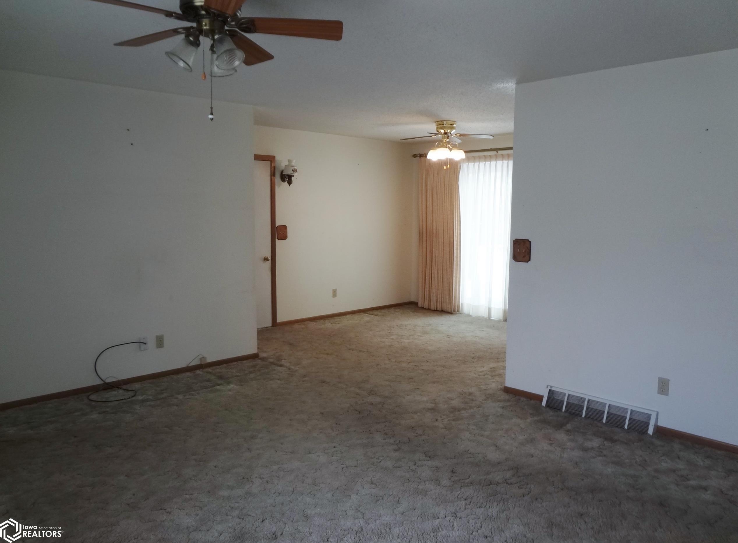 209 W Clark Street, Clarinda, Iowa image 10