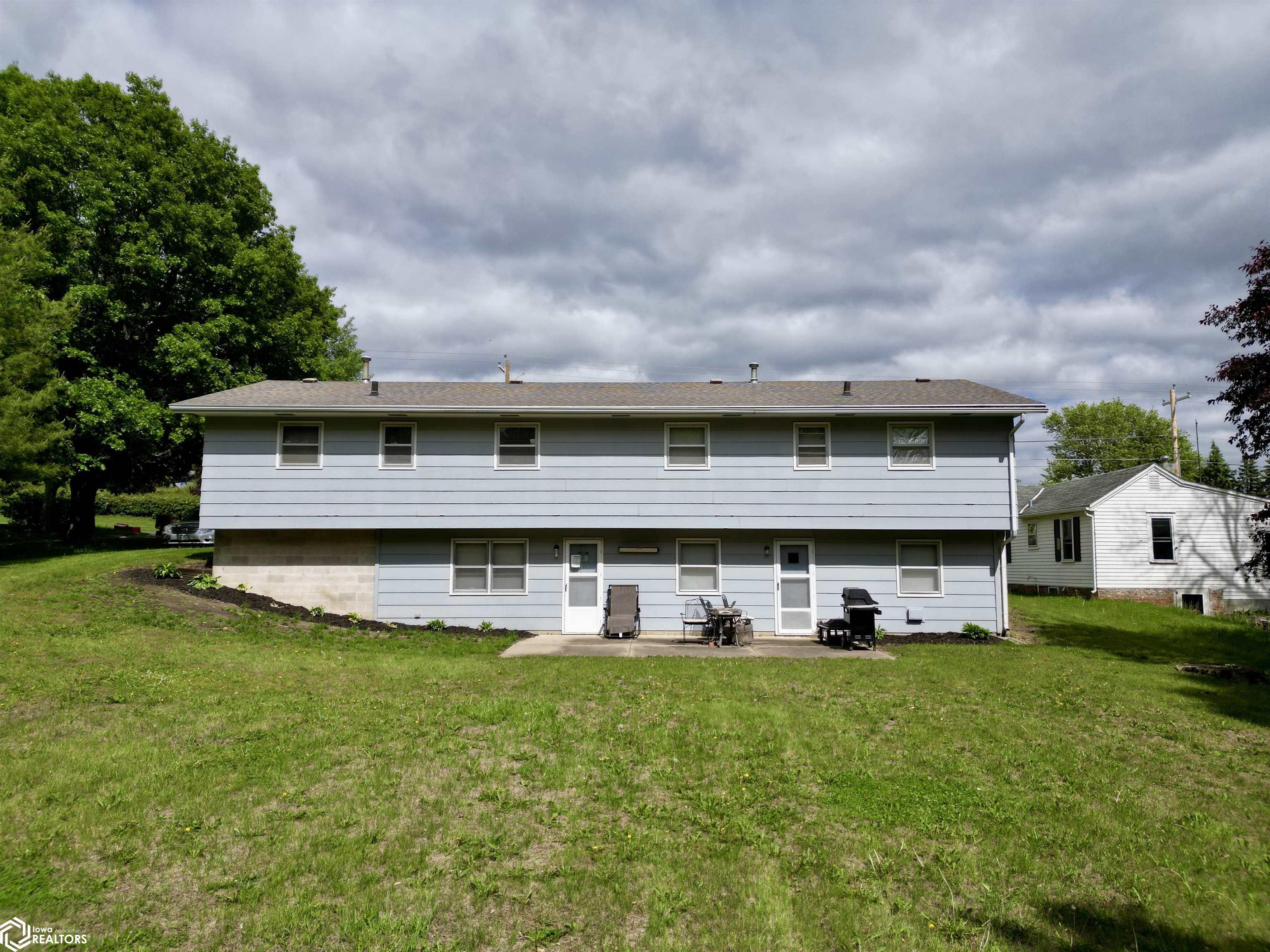 1325/1327 N. Grant Rd., Carroll, Iowa image 10