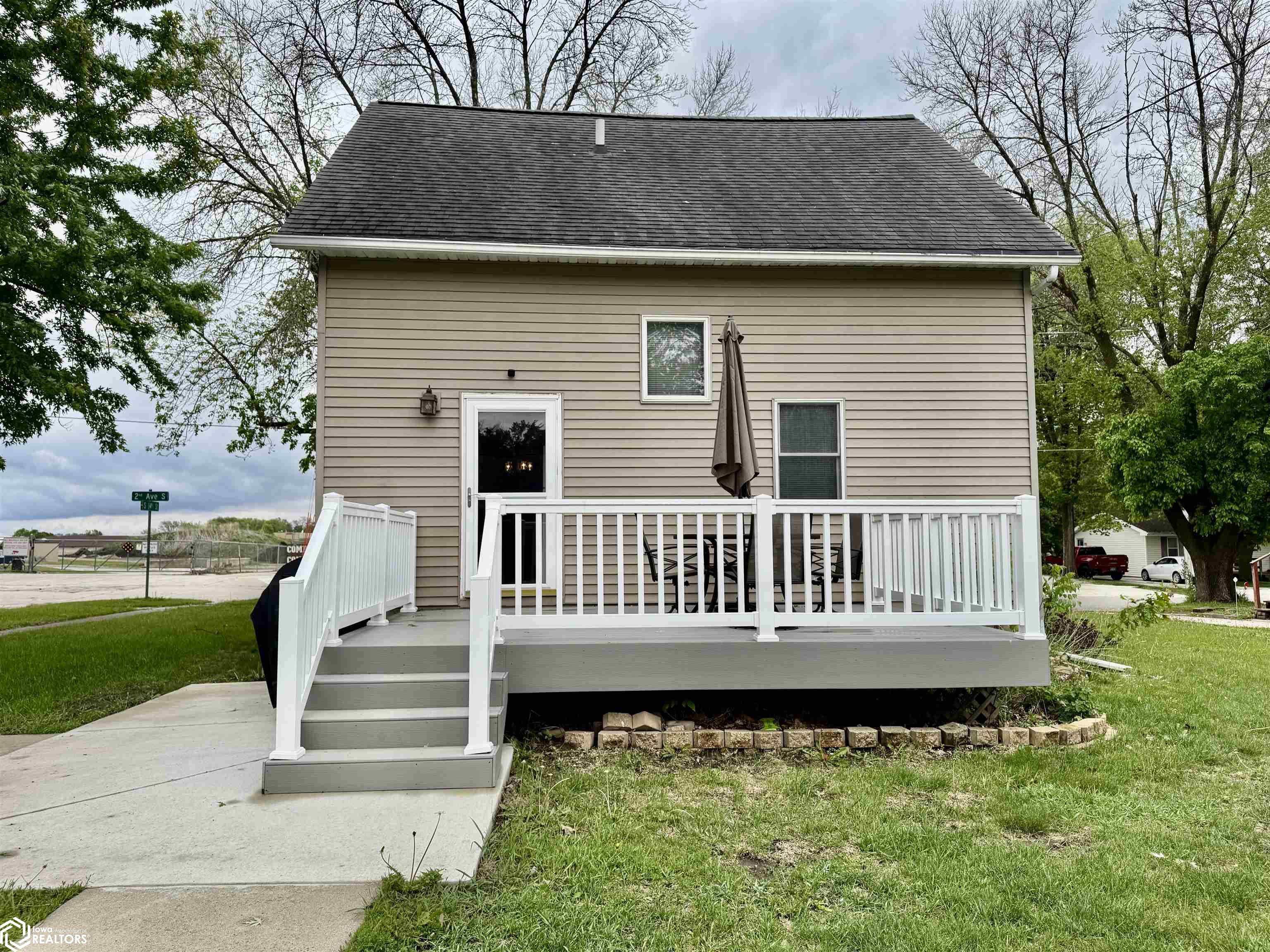 1312 2nd Ave S, Clear Lake, Iowa image 6