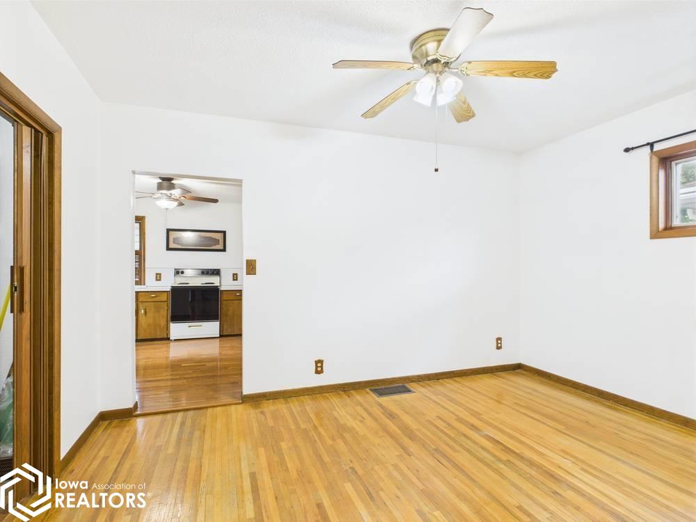 325 Hackworth Street, Ottumwa, Iowa image 12