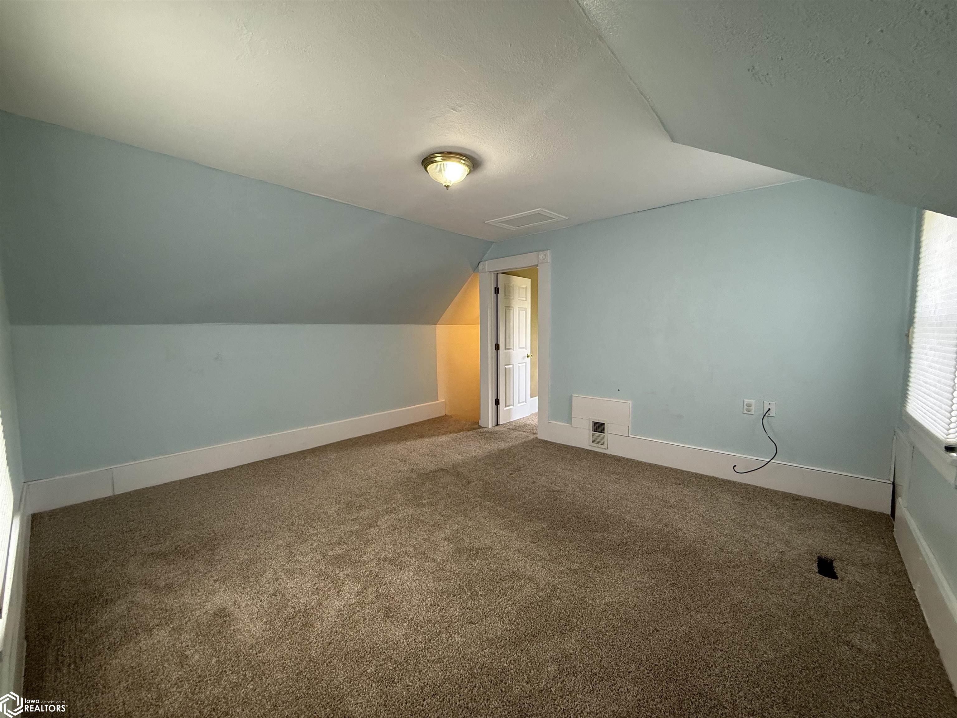 4403 90th, Swea City, Iowa image 17