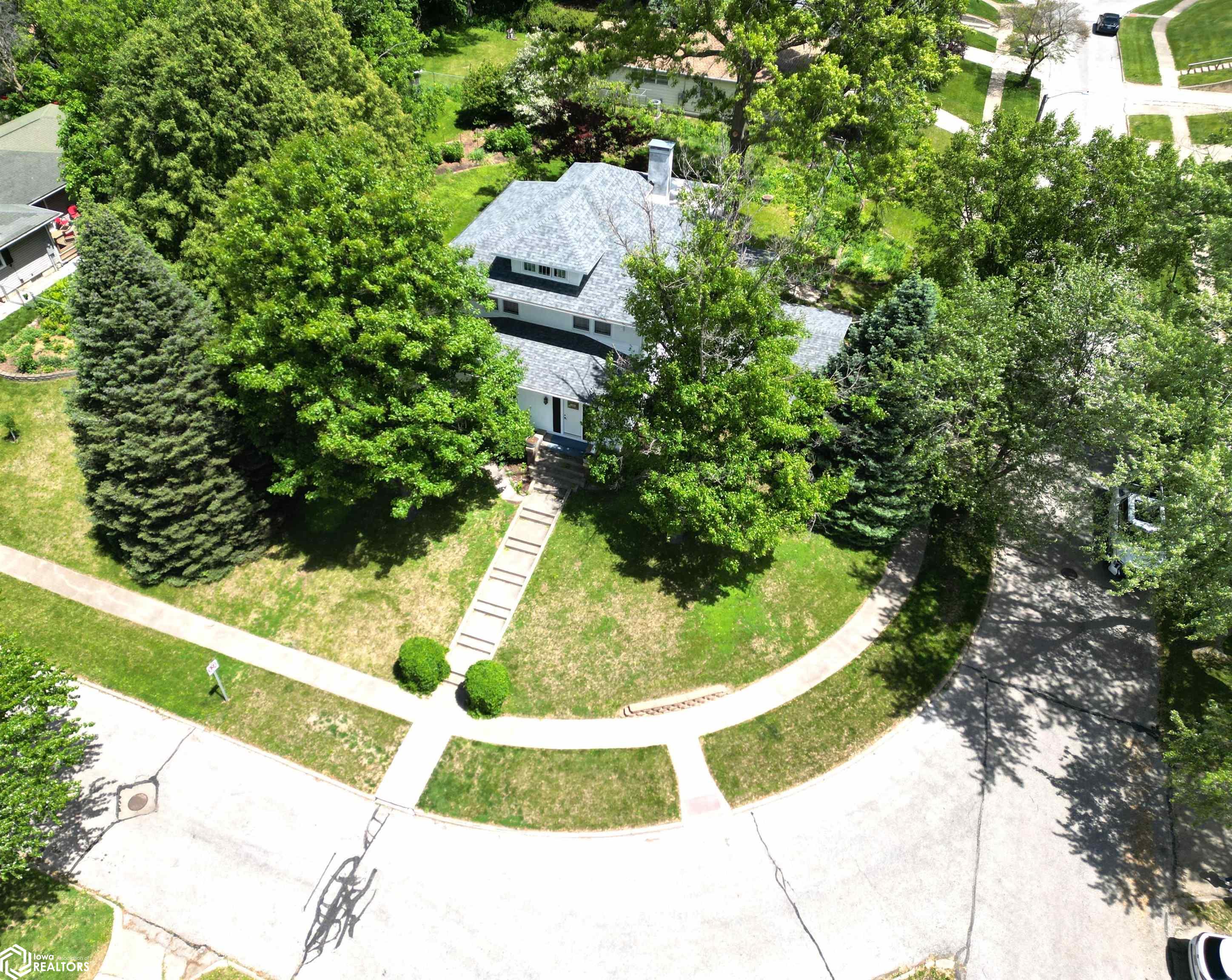 1606 Waddell, Atlantic, Iowa image 3