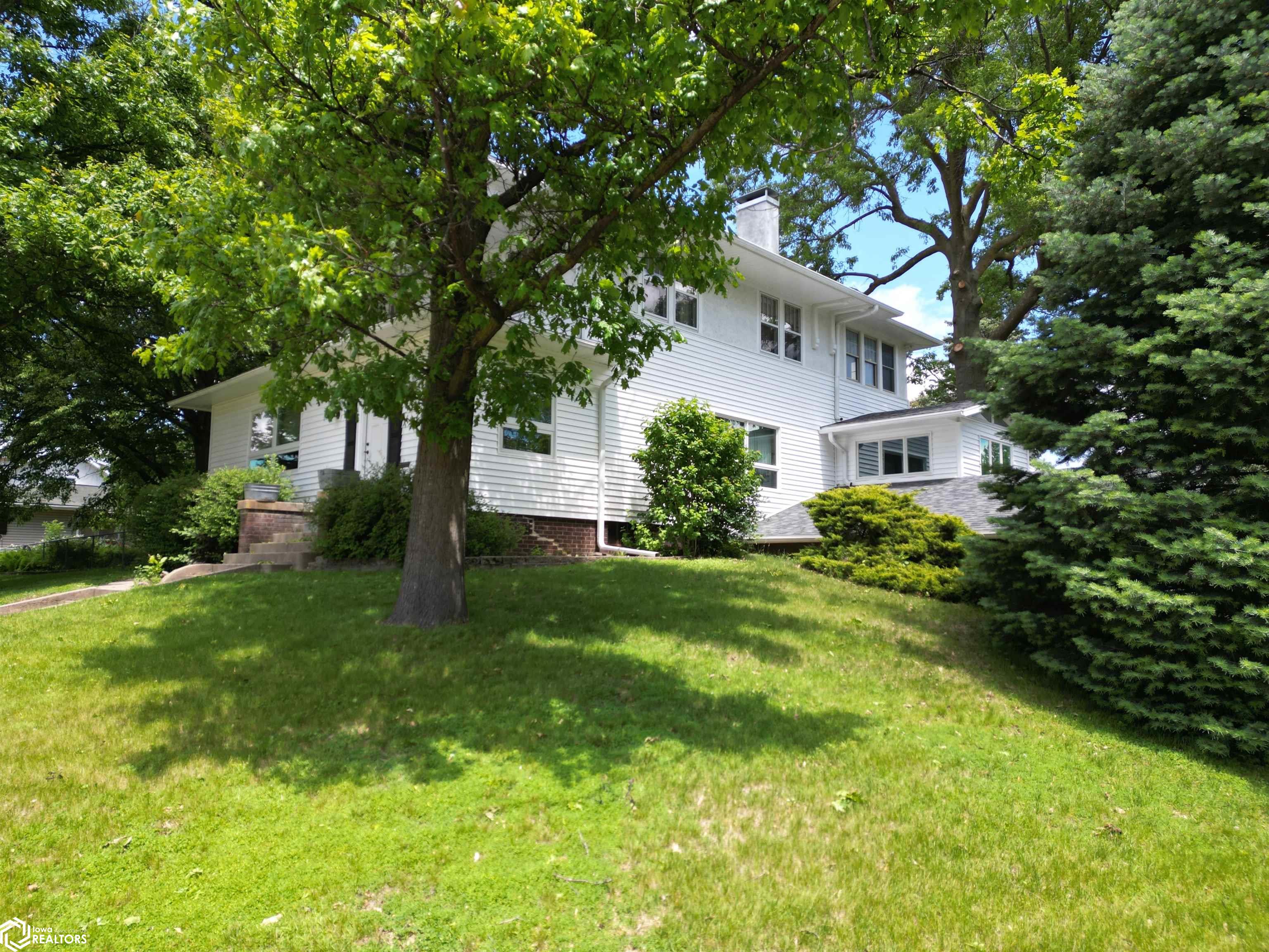 1606 Waddell, Atlantic, Iowa image 7
