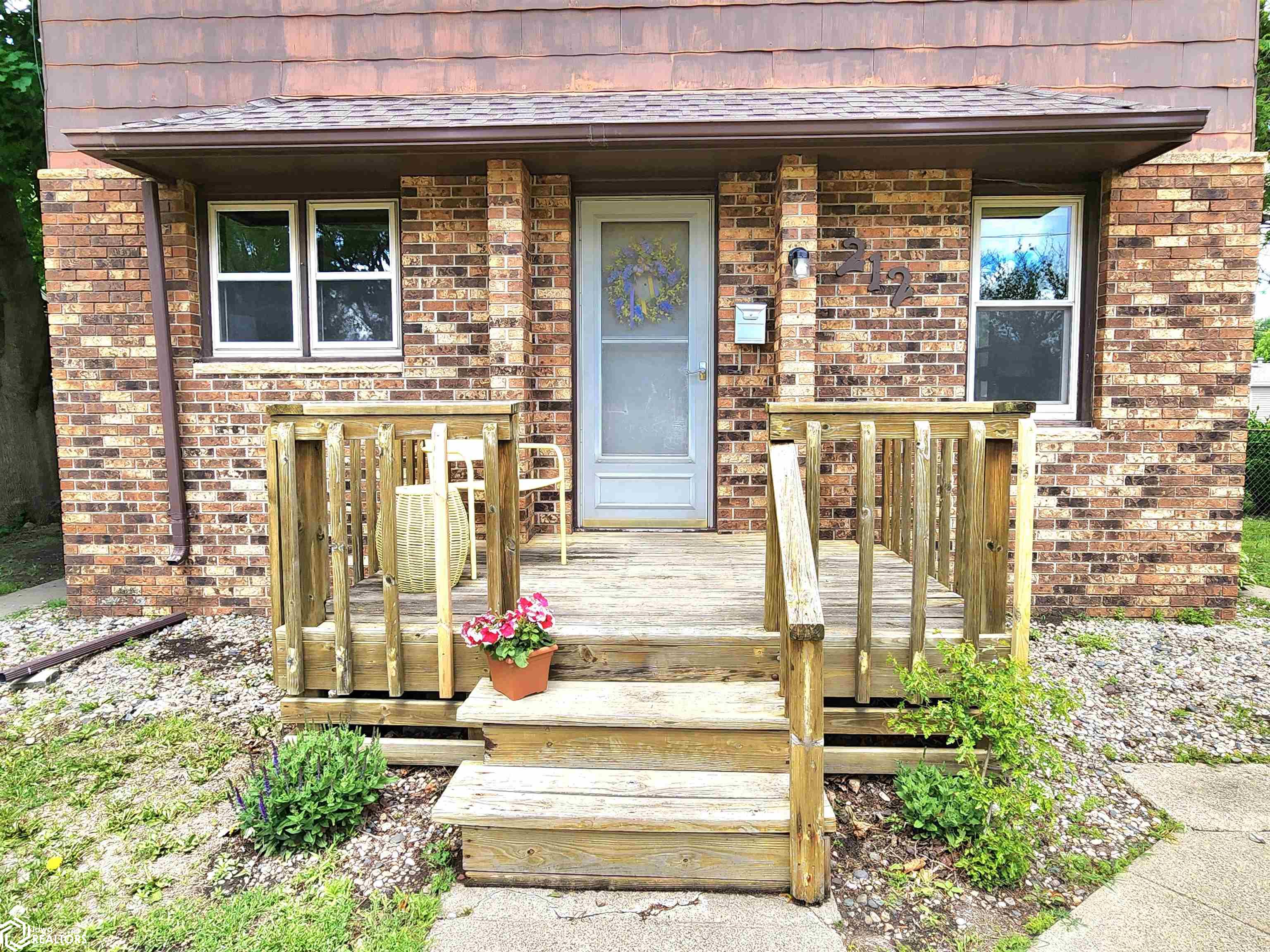 212 SW 24th Street, Mason City, Iowa image 4
