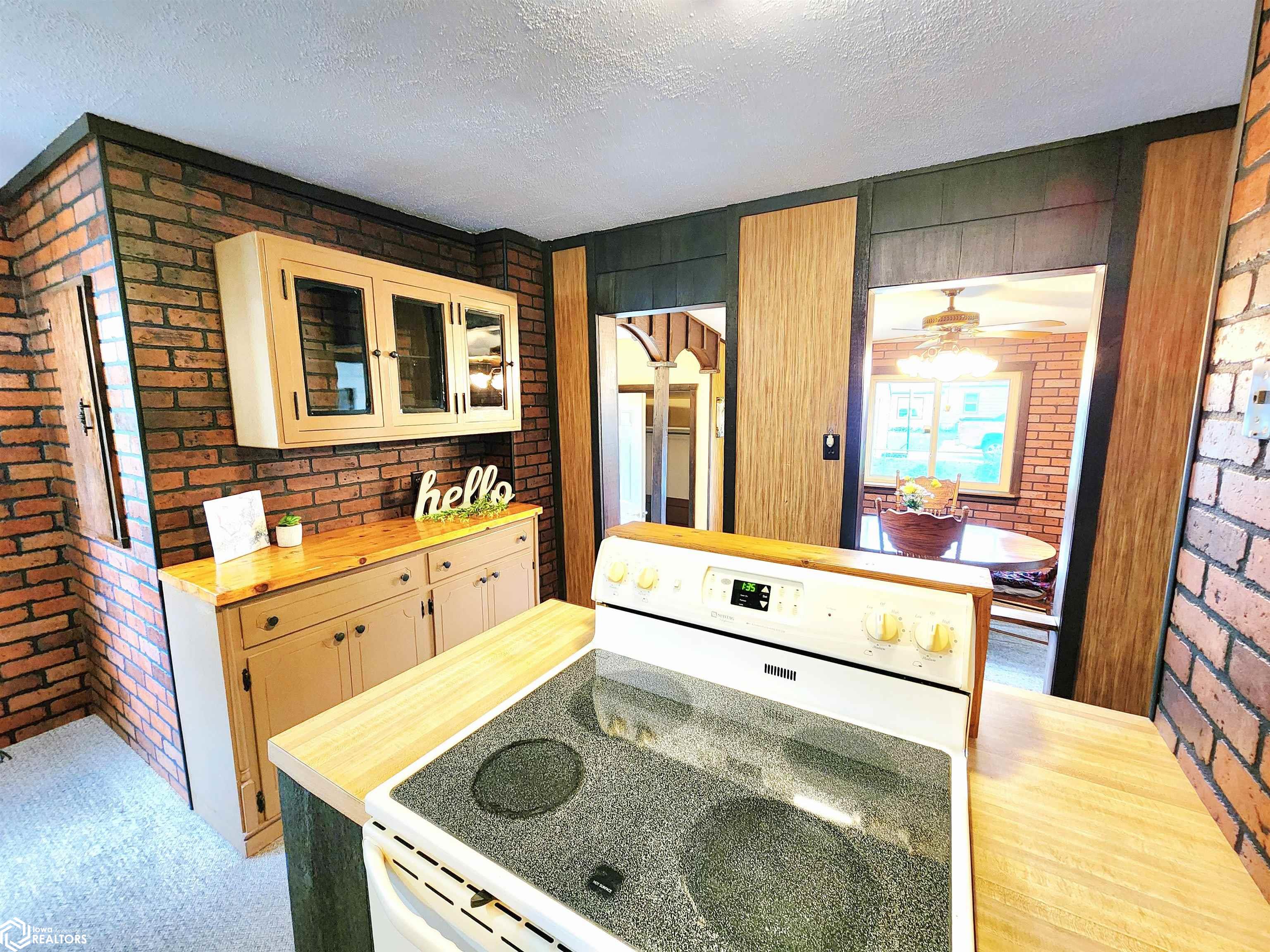 212 SW 24th Street, Mason City, Iowa image 10