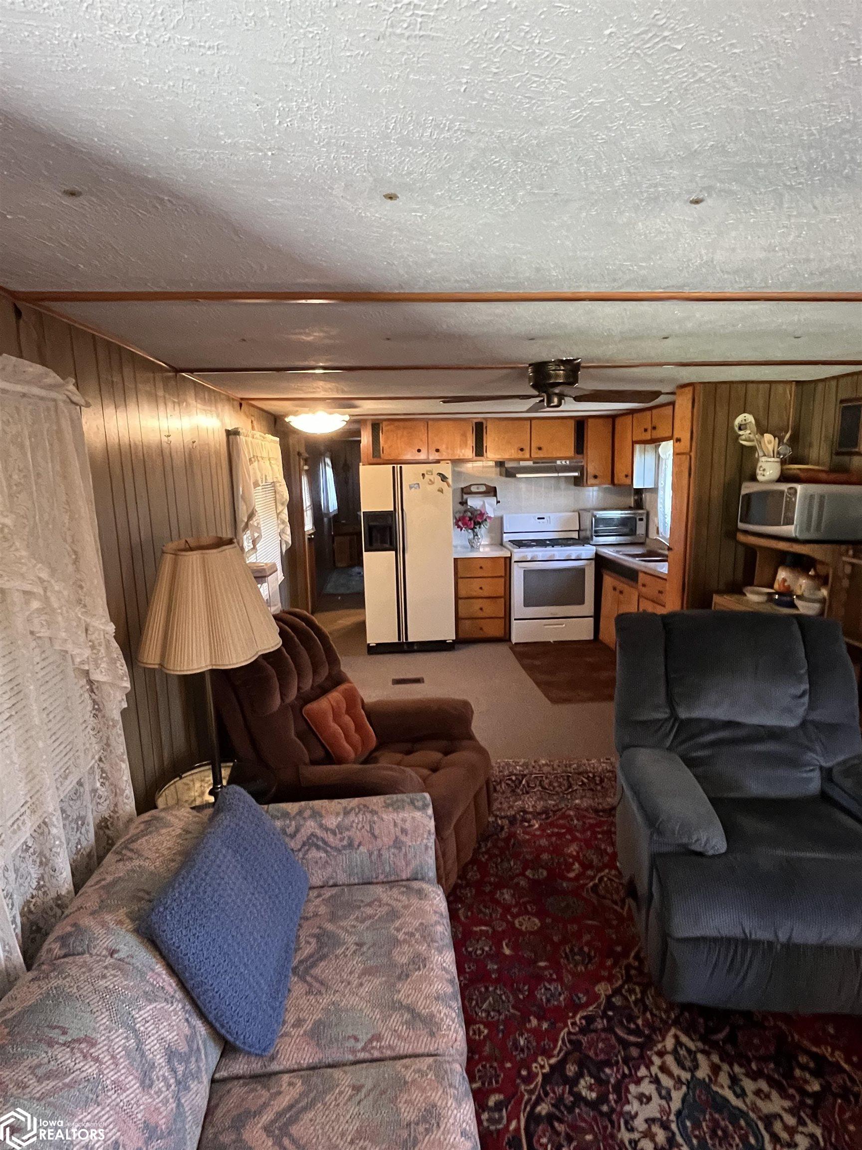 5377 Longhorn Trail, Melrose, Iowa image 12