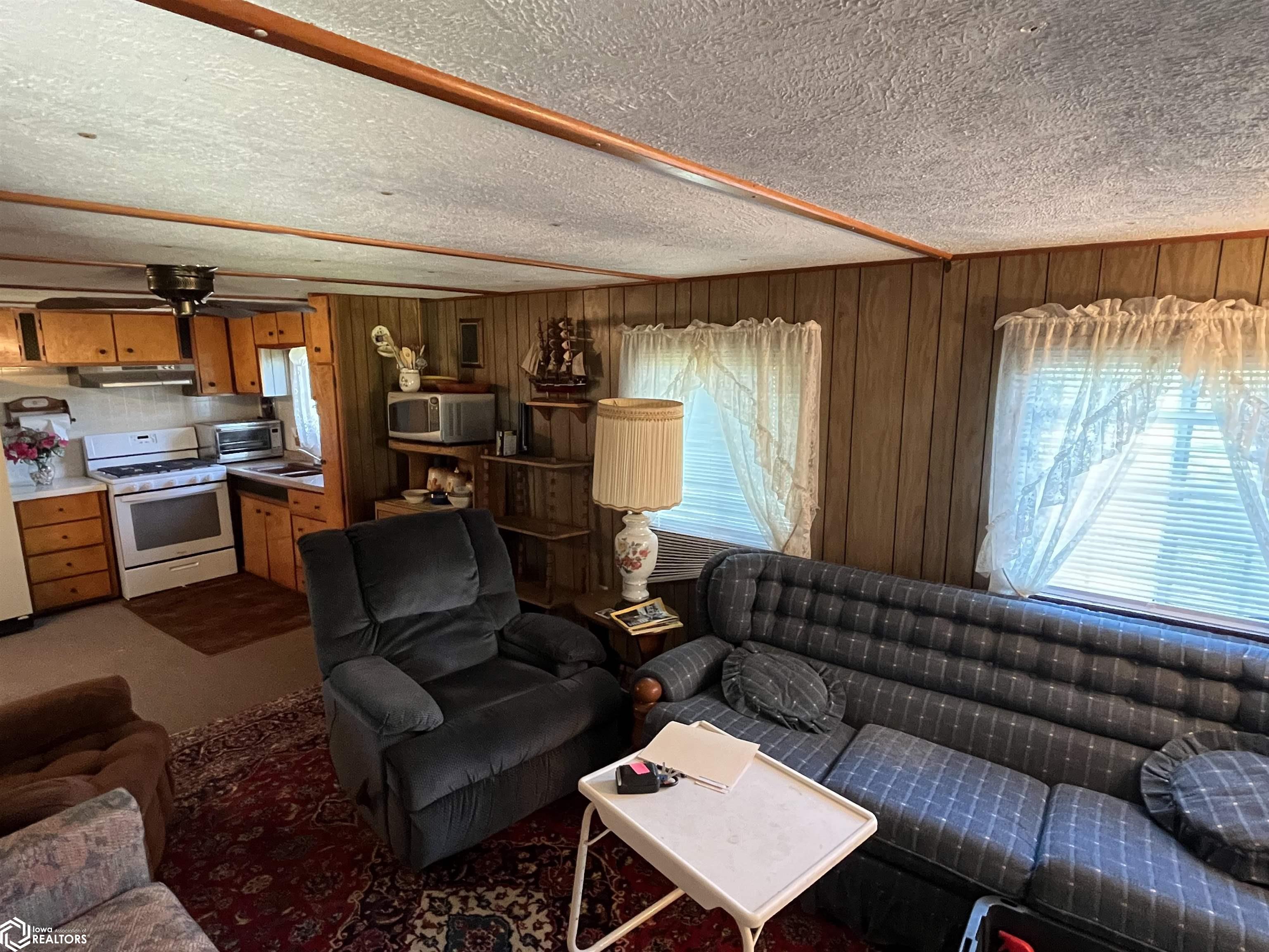 5377 Longhorn Trail, Melrose, Iowa image 13