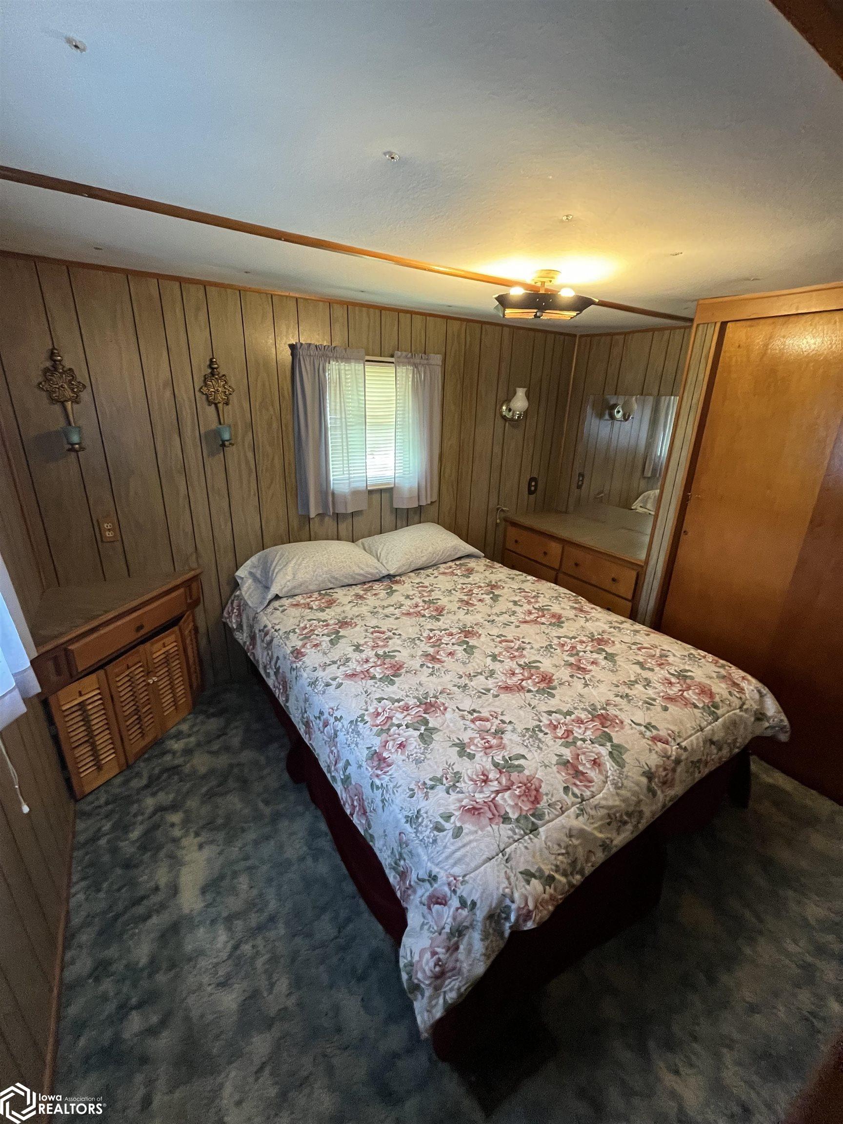 5377 Longhorn Trail, Melrose, Iowa image 22