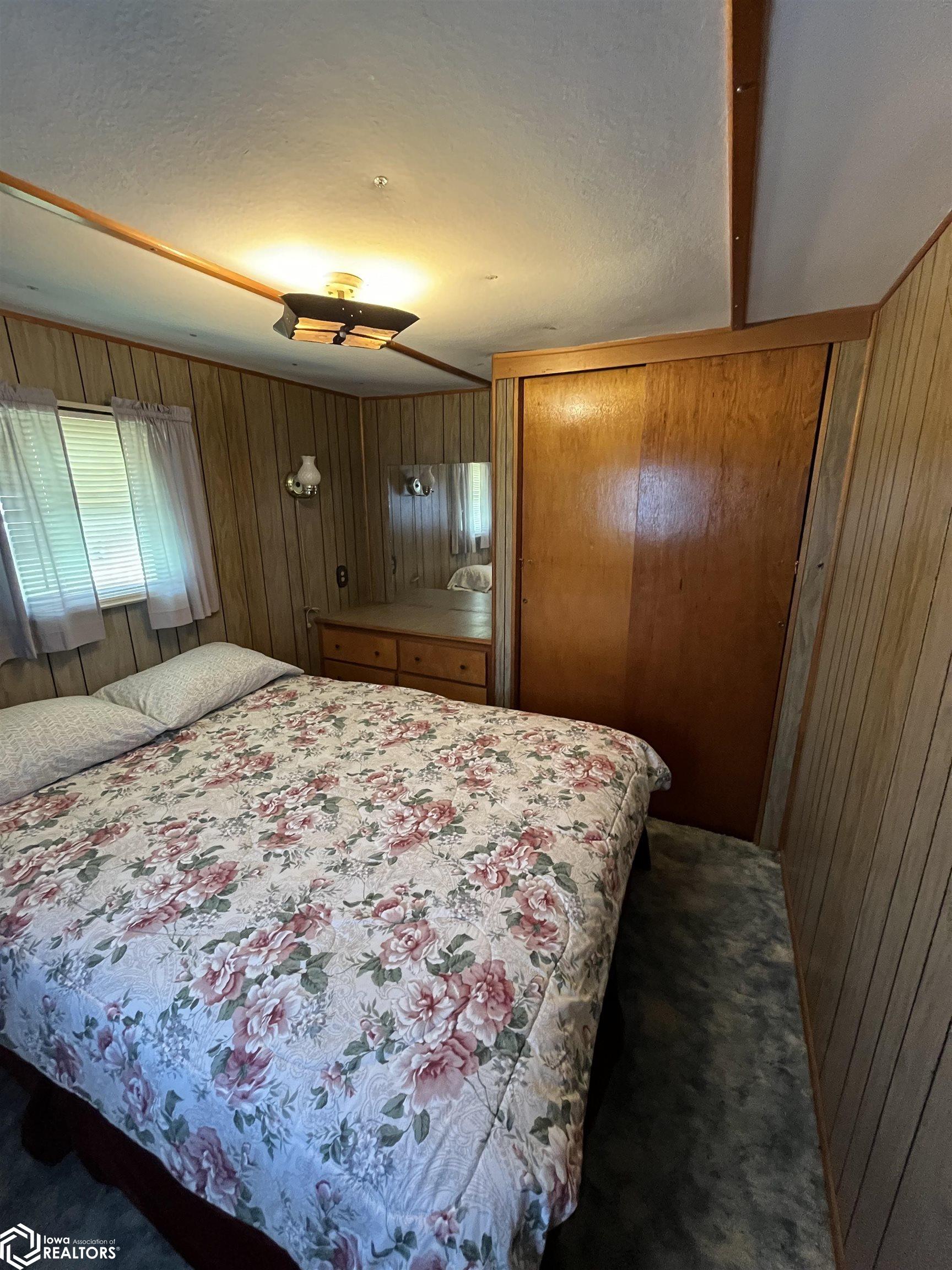 5377 Longhorn Trail, Melrose, Iowa image 23