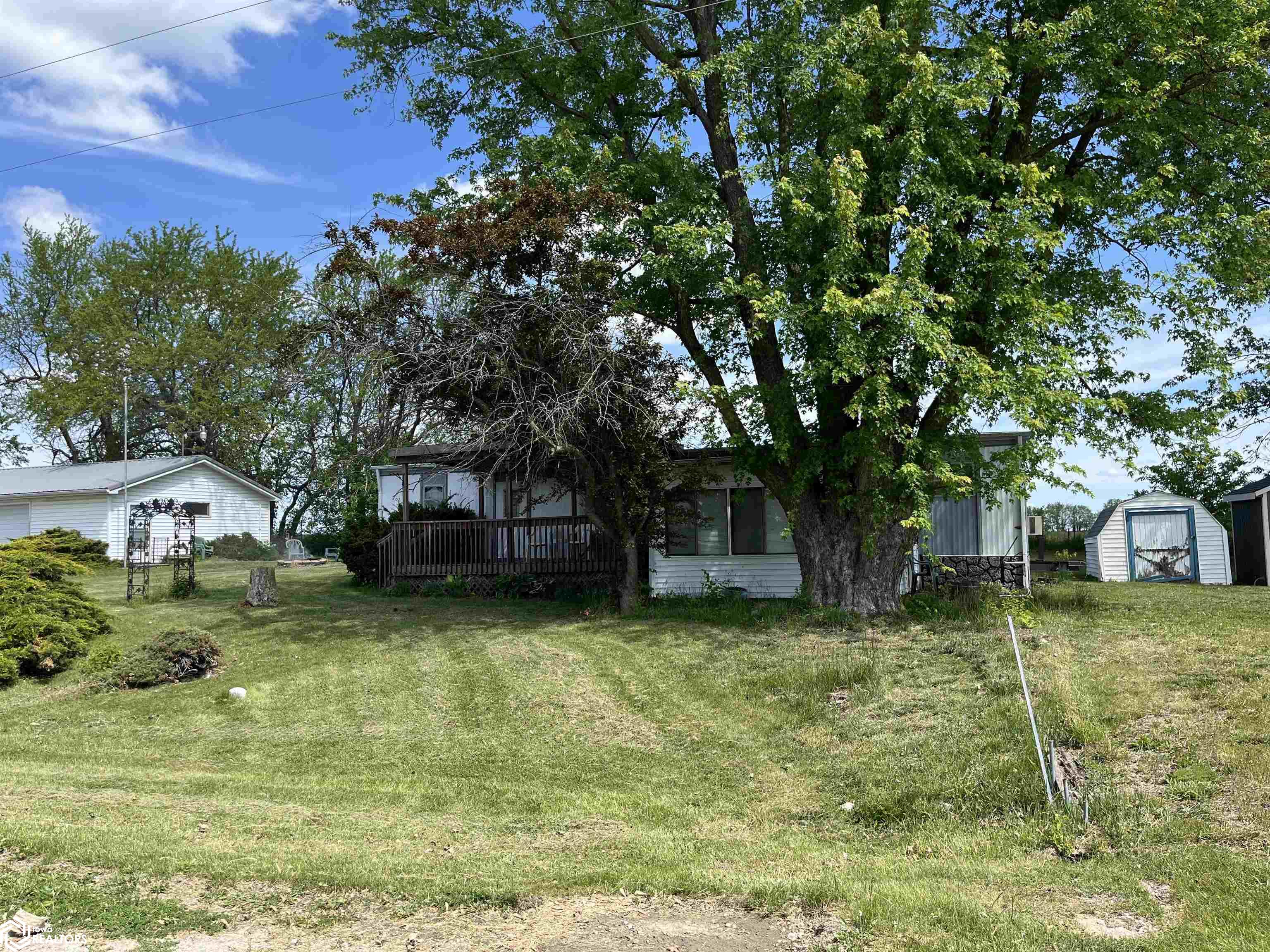 5377 Longhorn Trail, Melrose, Iowa image 27