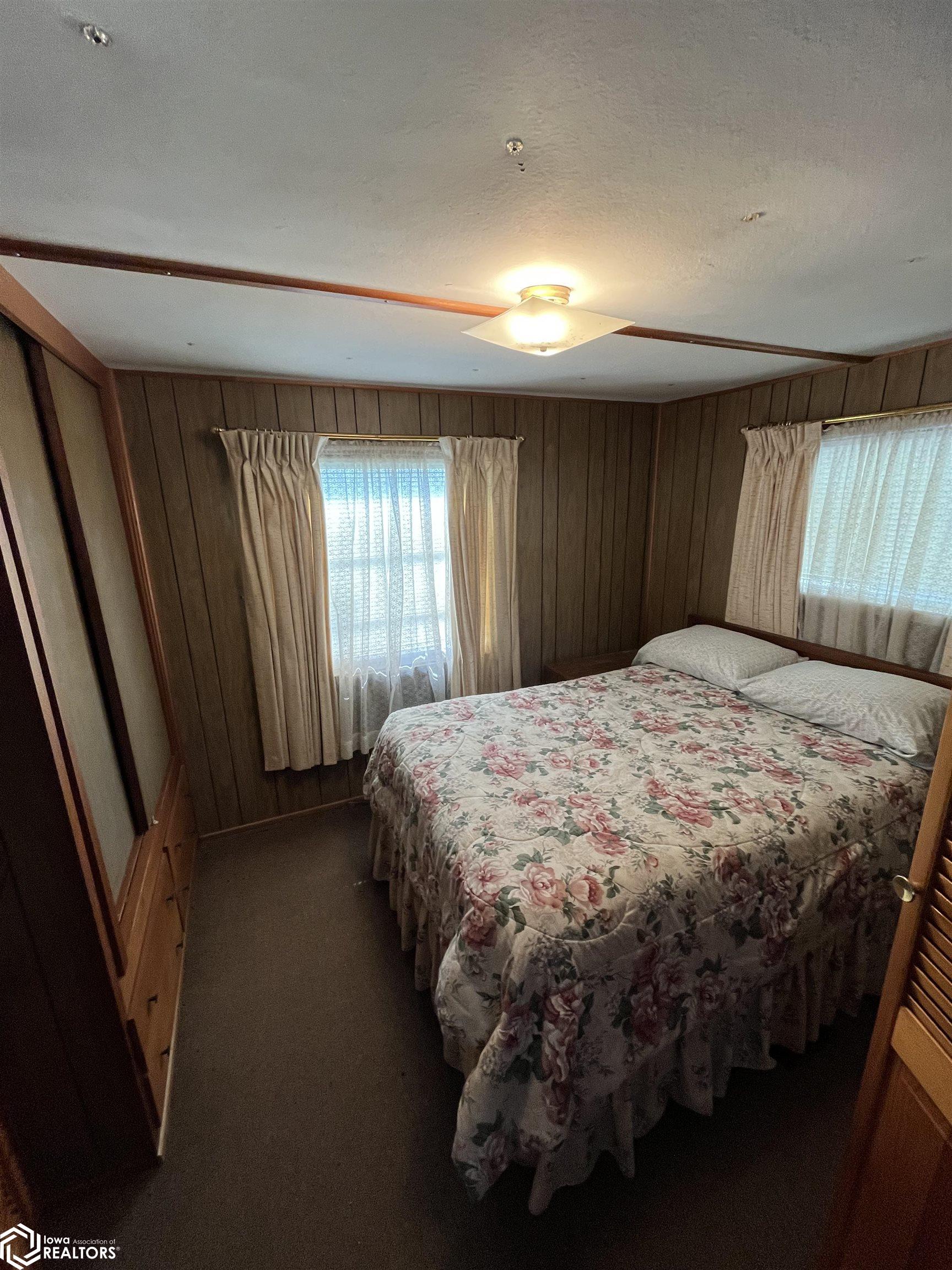 5377 Longhorn Trail, Melrose, Iowa image 10