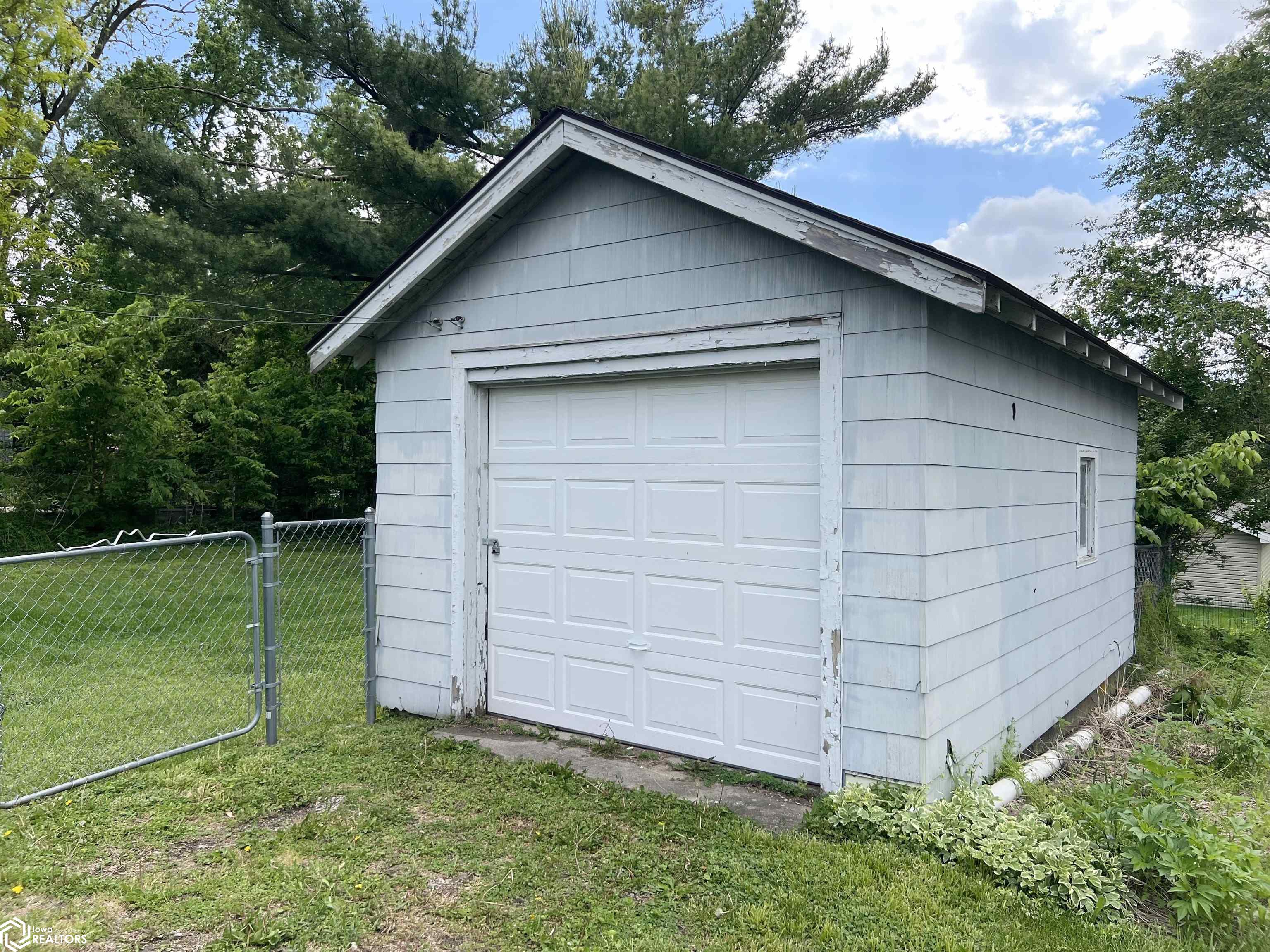 311 W 8th Street, Newton, Iowa image 16
