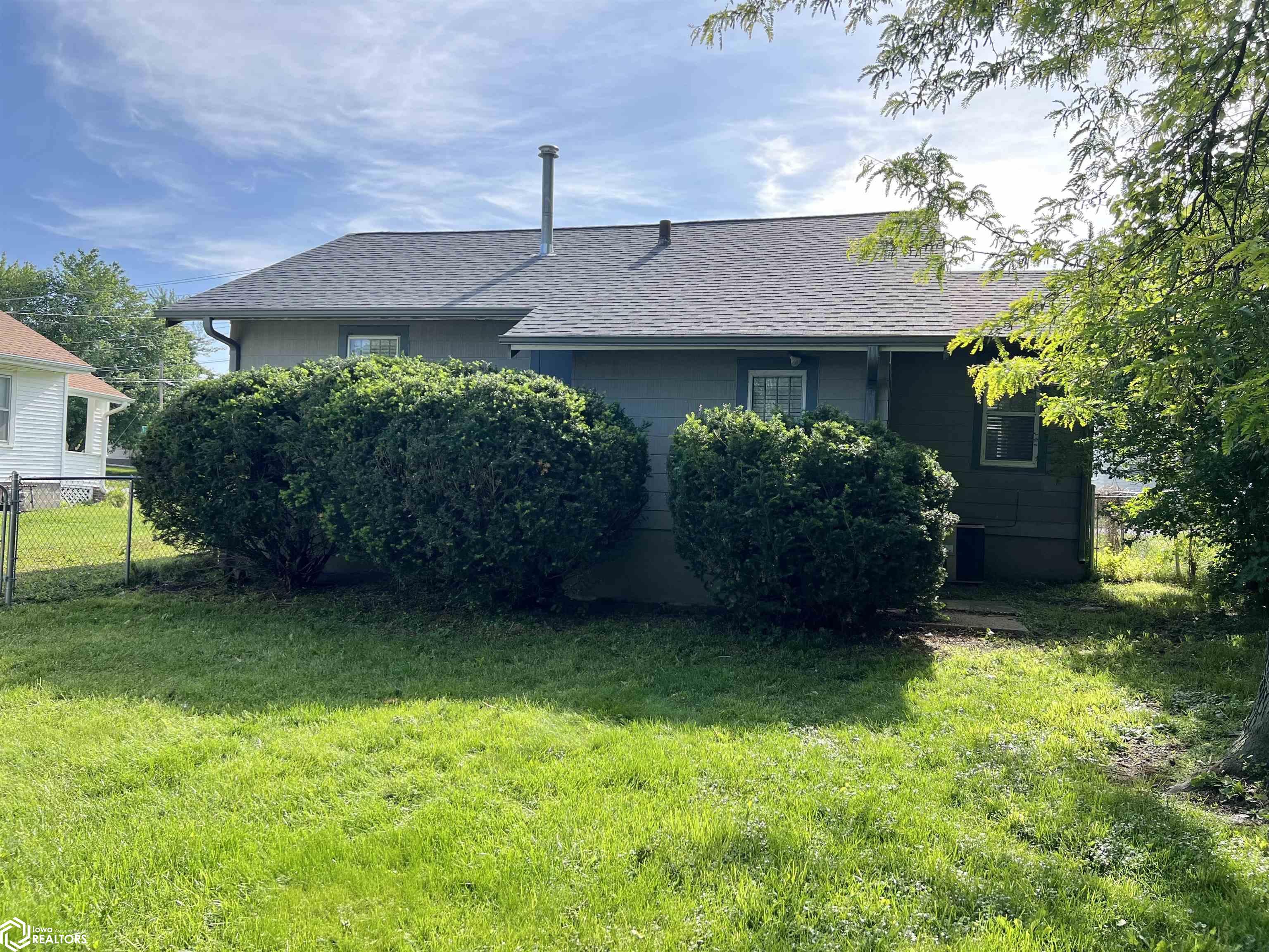 311 W 8th Street, Newton, Iowa image 17