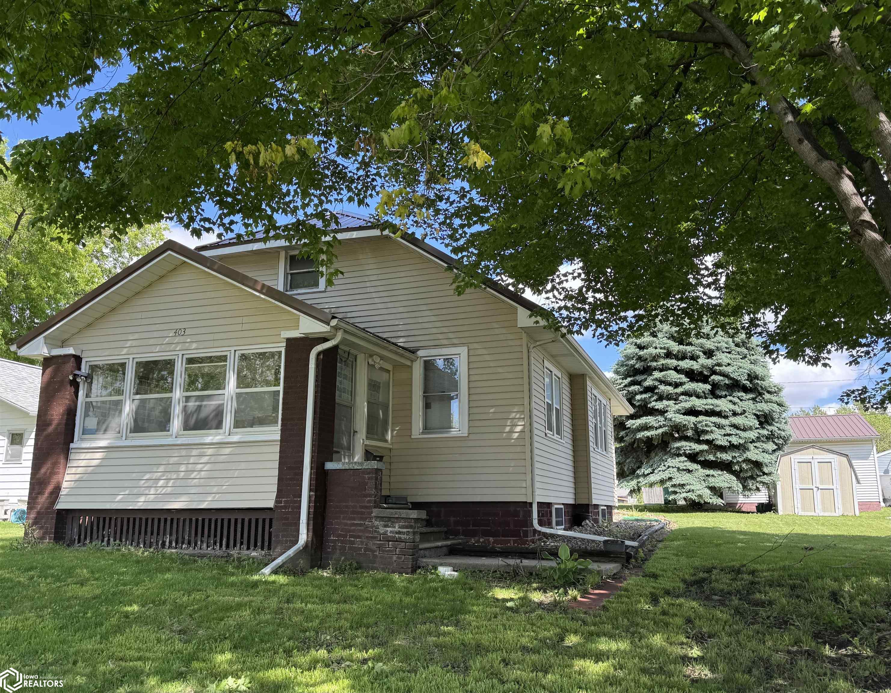 403 Livingston Avenue, Creston, Iowa image 2