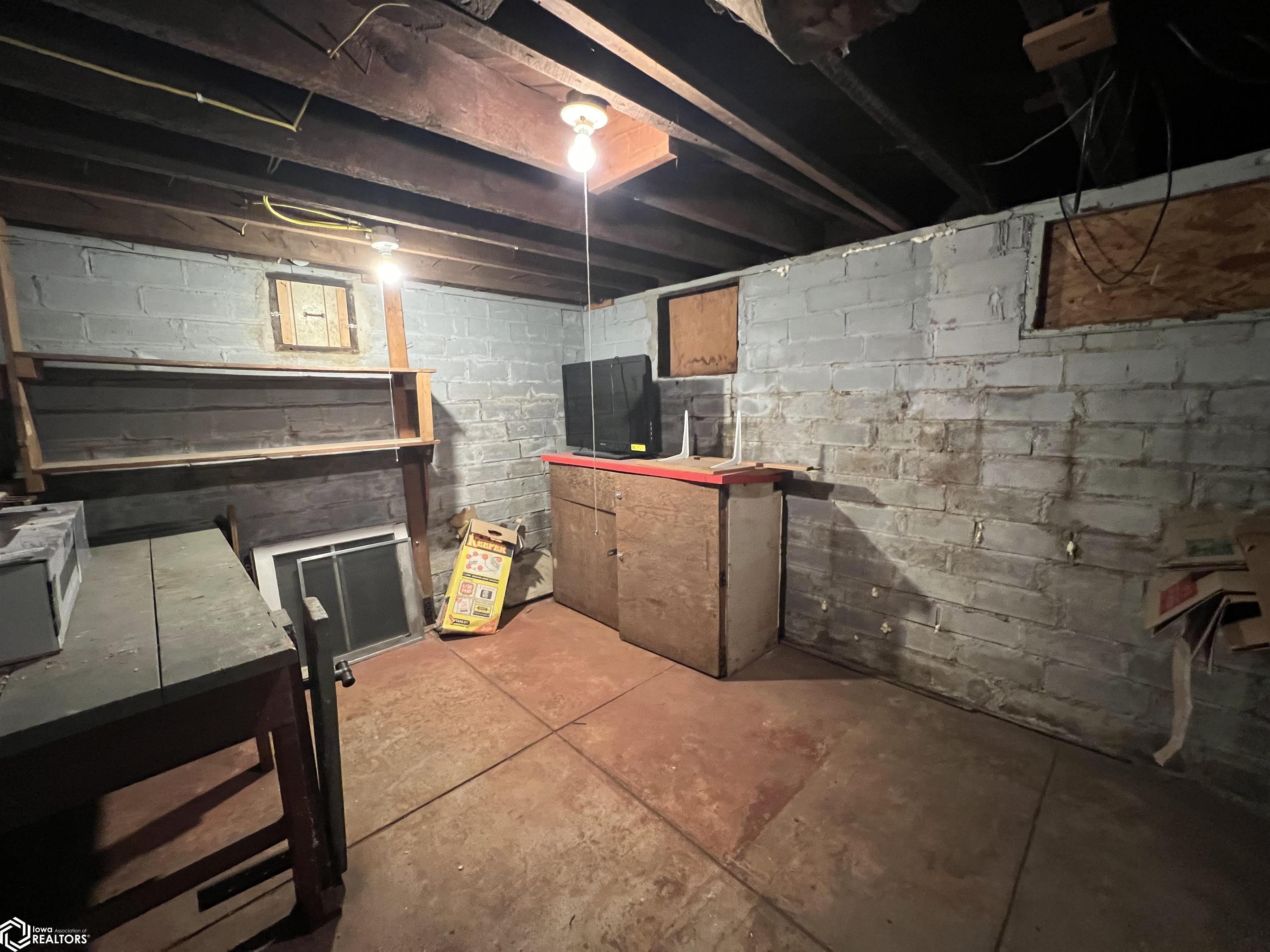 403 Livingston Avenue, Creston, Iowa image 28