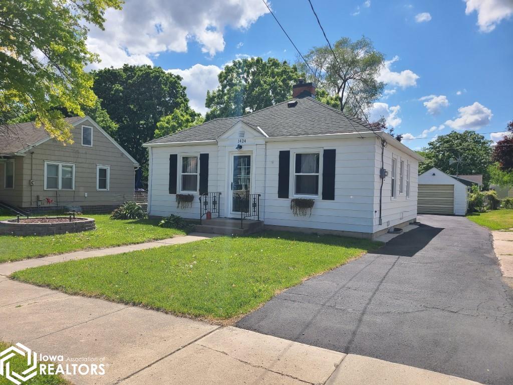 1424 N Hampshire Avenue, Mason City, Iowa image 1